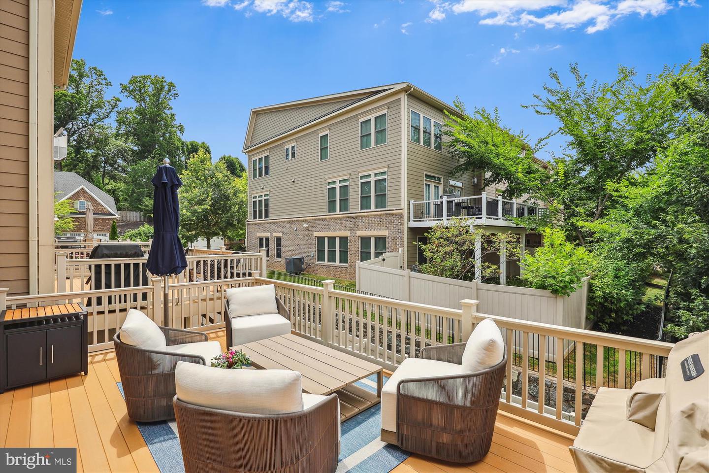 7228 Magpie Ln