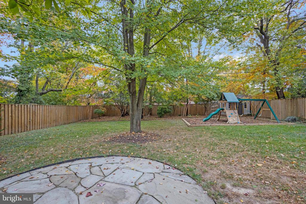 3105 Worthington Cir