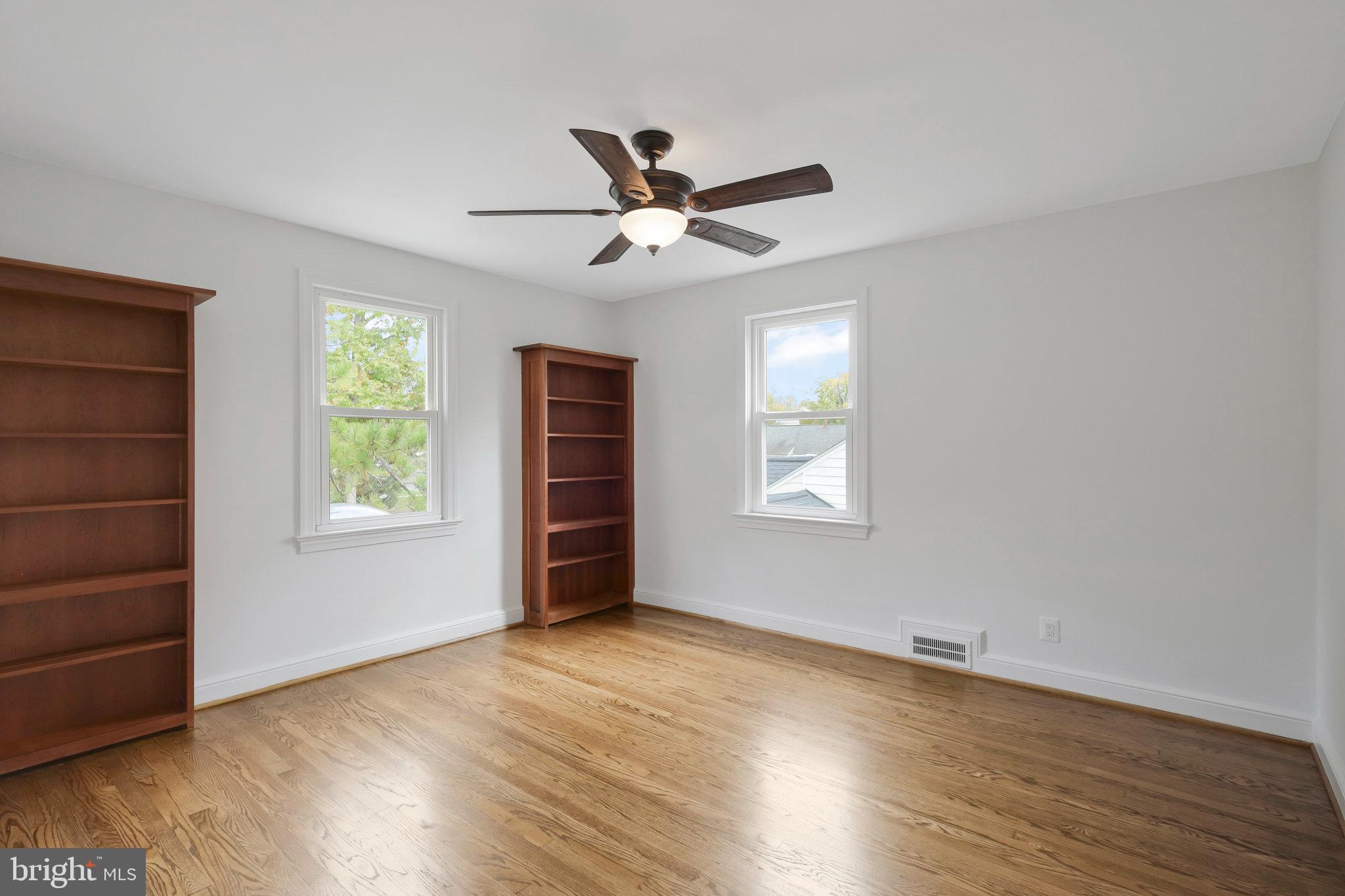 3105 Worthington Cir