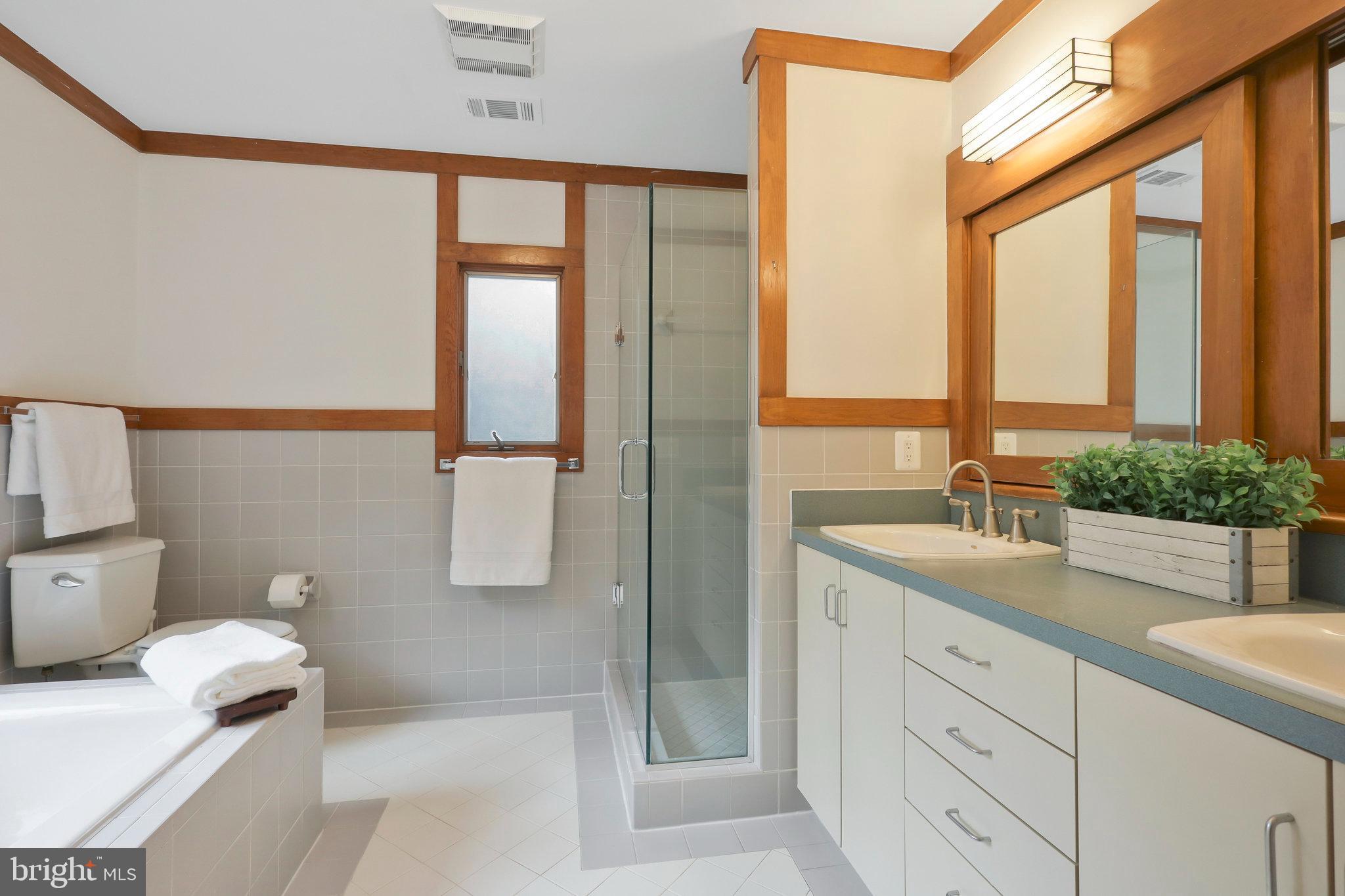 3105 Worthington Cir