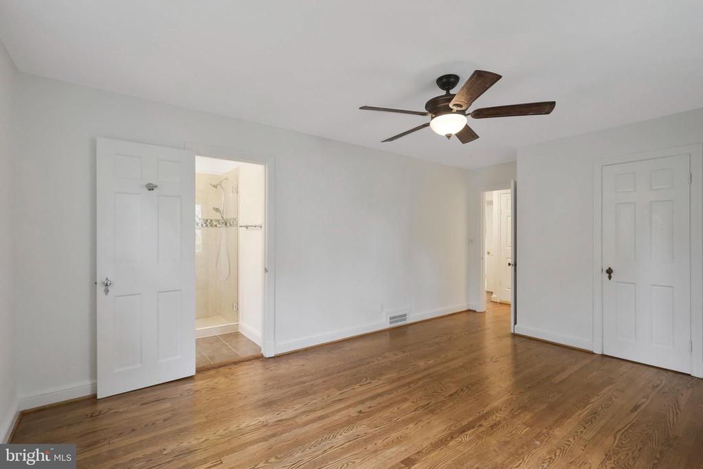 3105 Worthington Cir