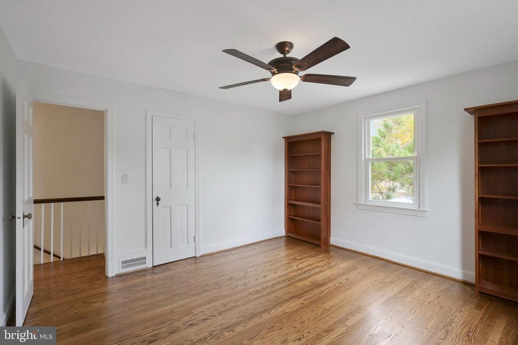 3105 Worthington Cir