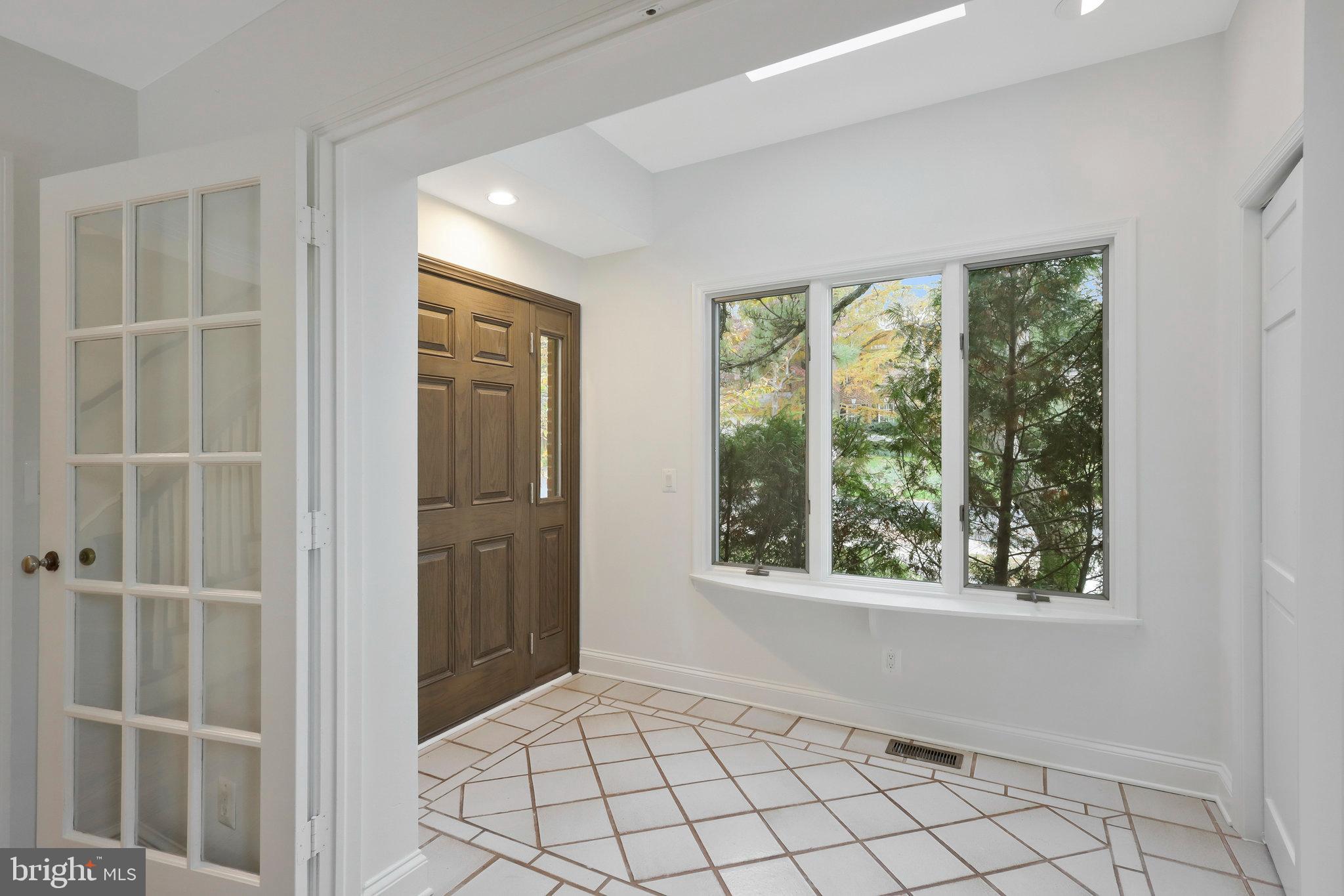 3105 Worthington Cir