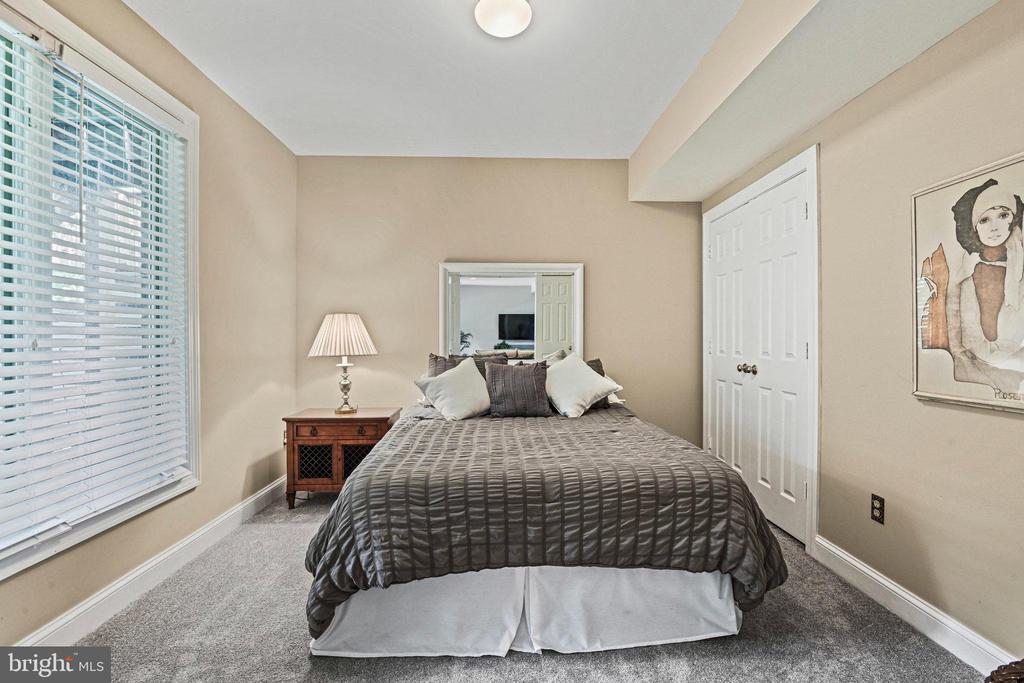 3108 Castleton Ct