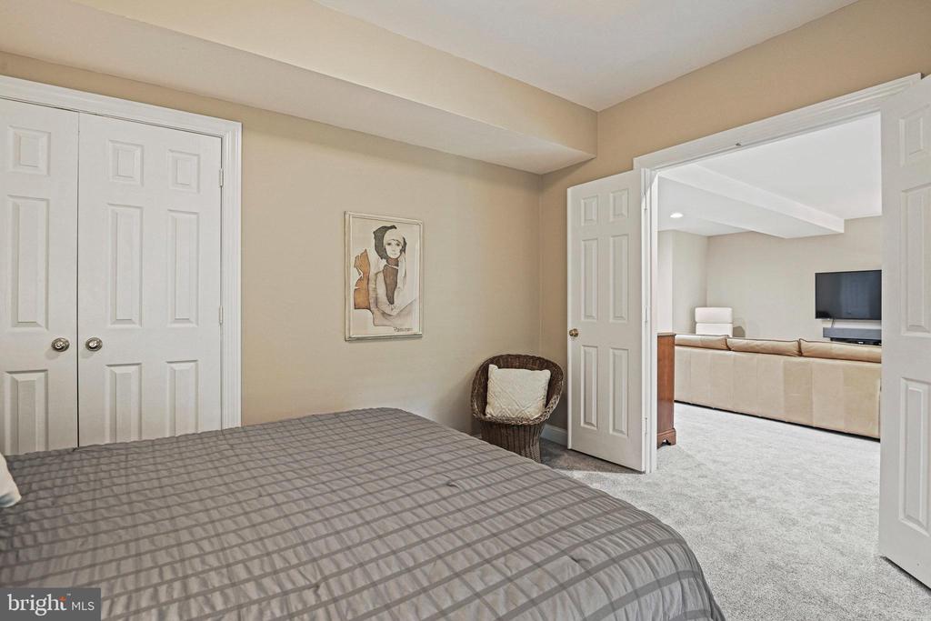 3108 Castleton Ct