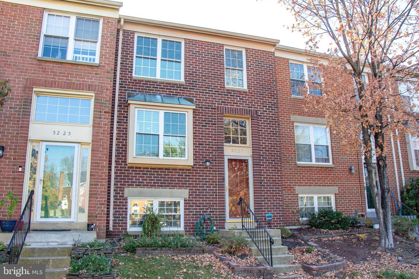 5227 Cannes Ct