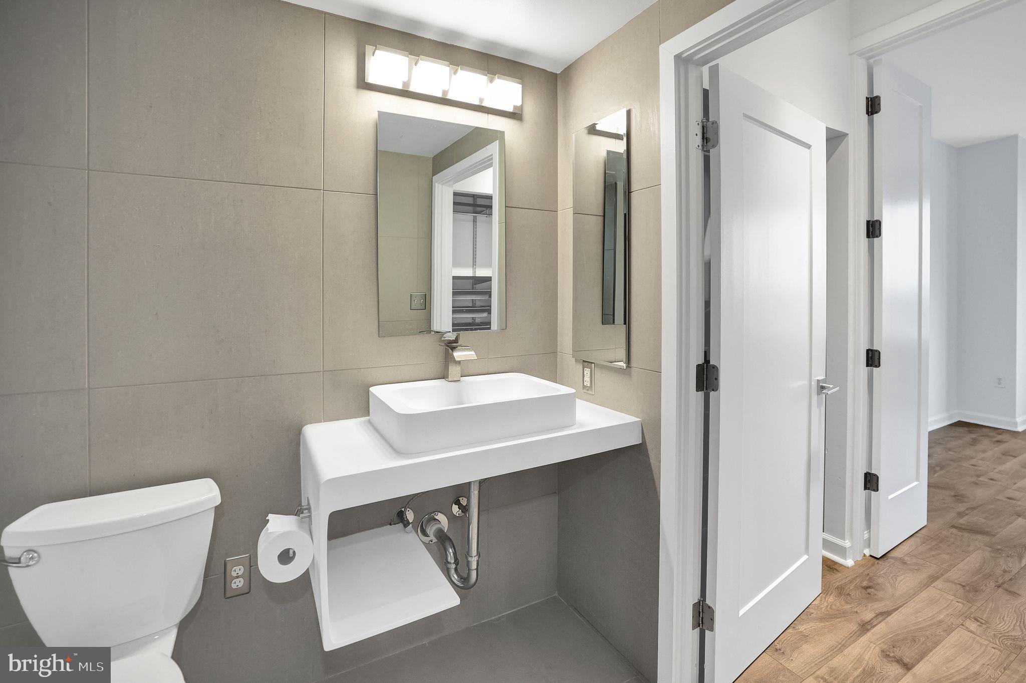 2726 Gallows Rd #1515