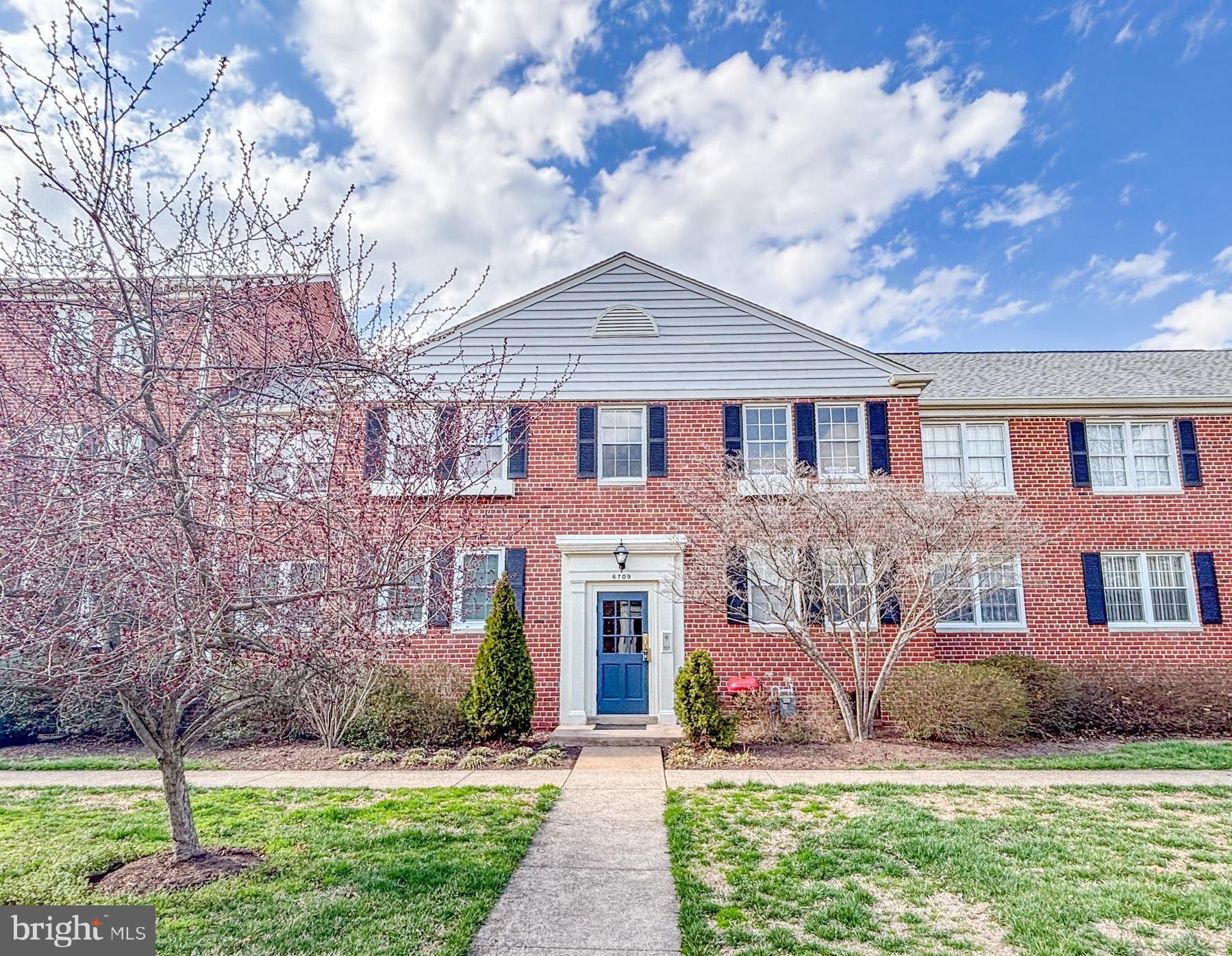 6709 W Wakefield Dr #B2