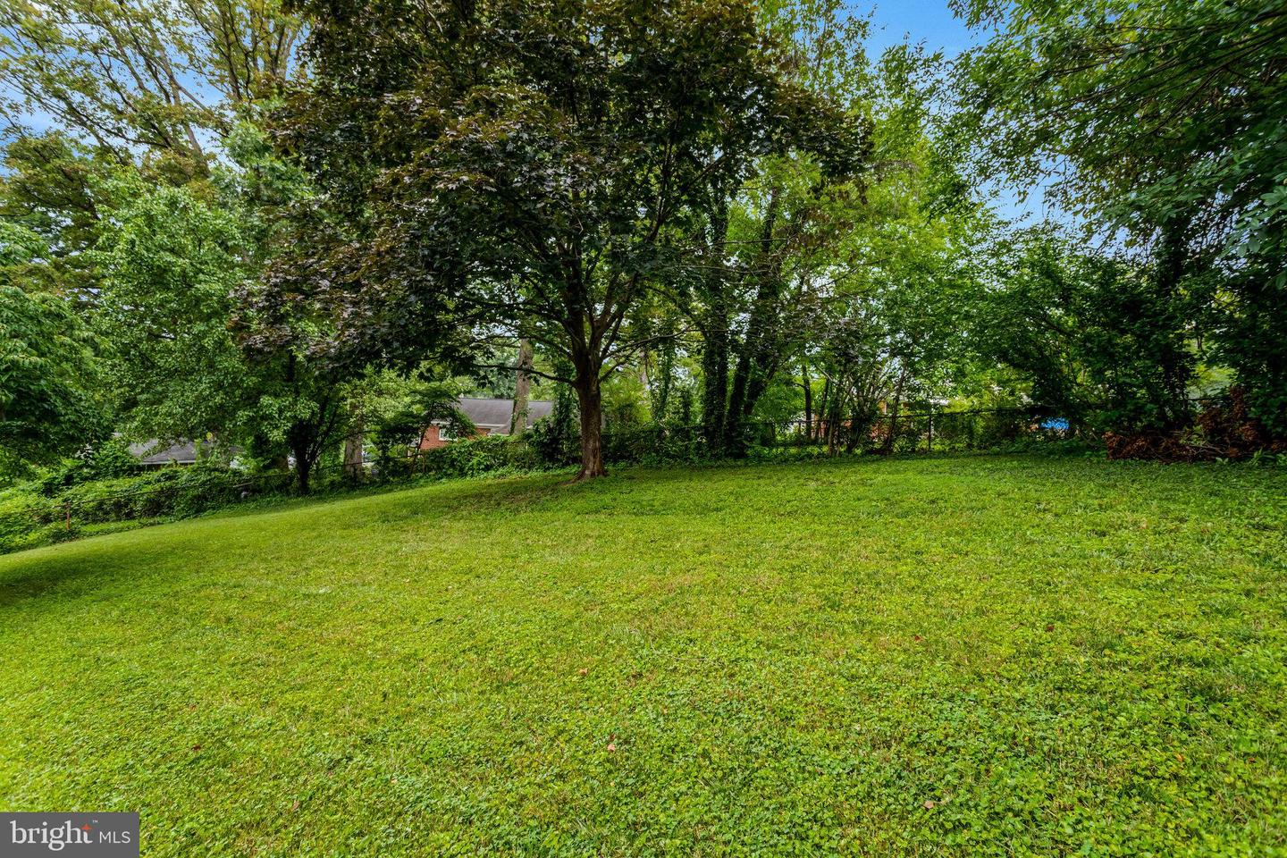 7507 Mendota Pl