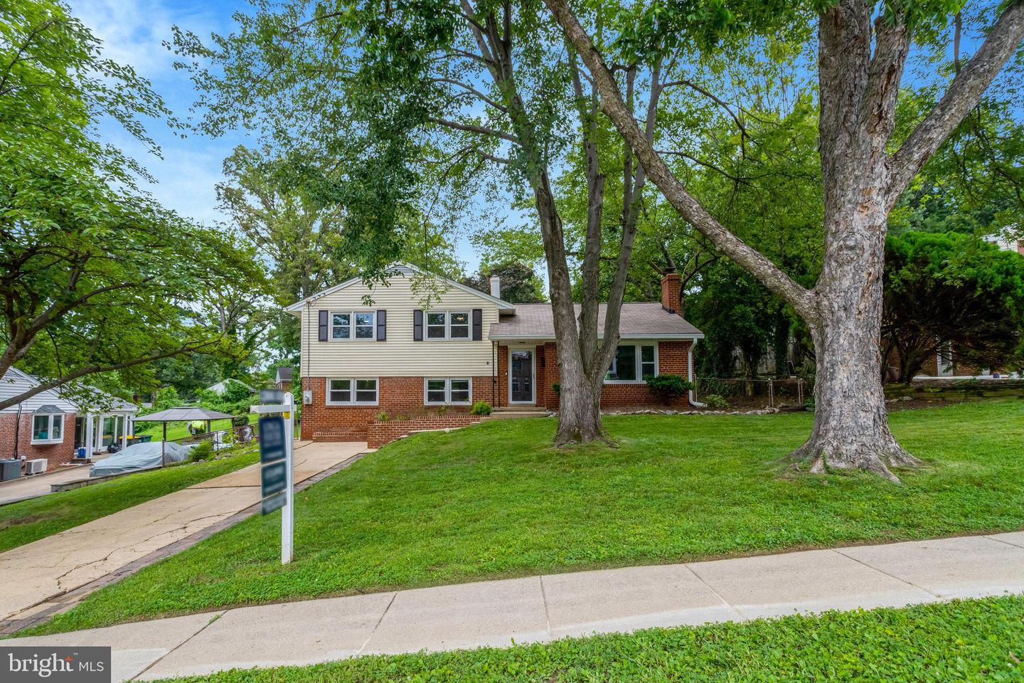 7507 Mendota Pl