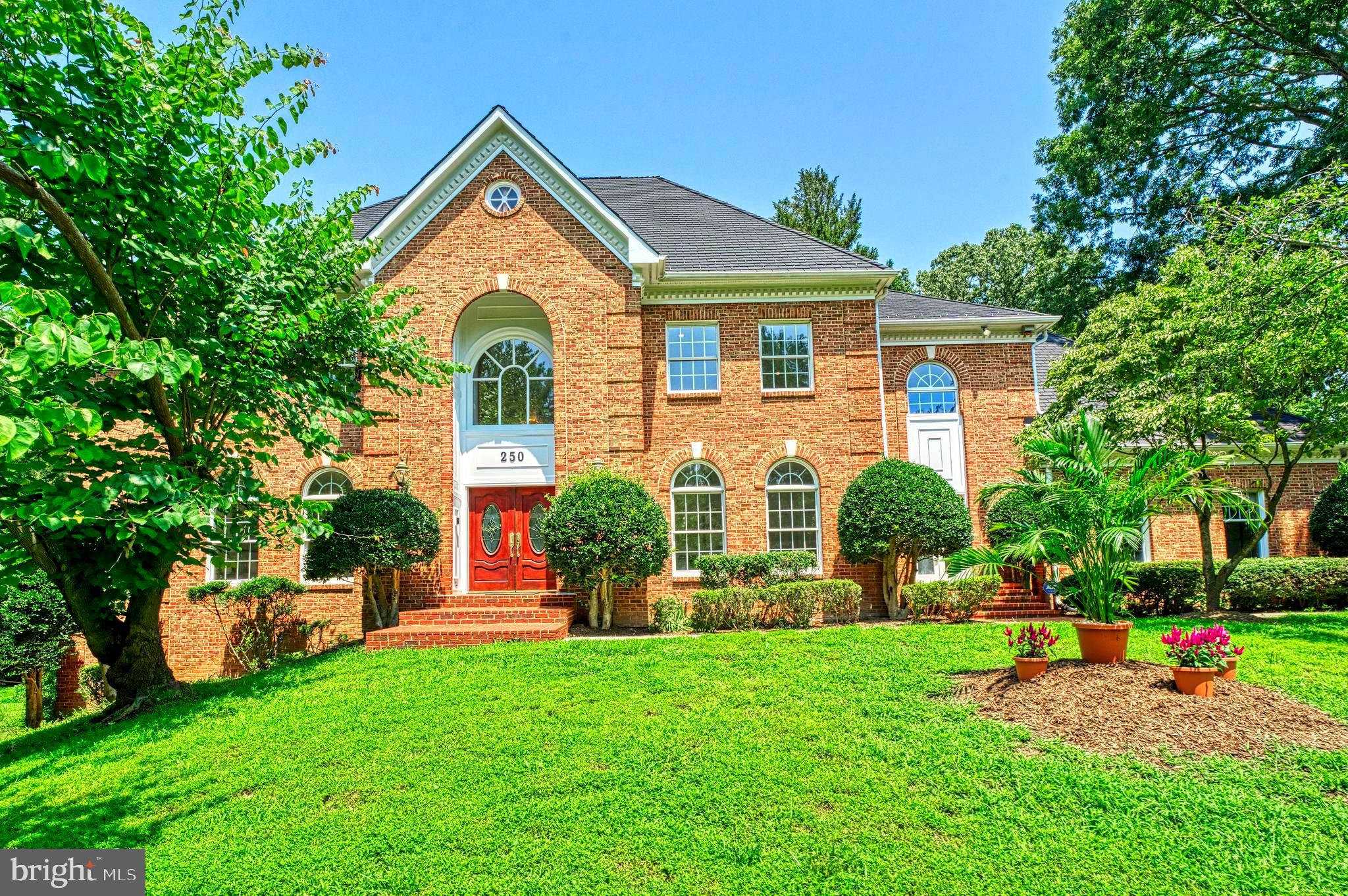 250 GOLDEN WOODS COURT