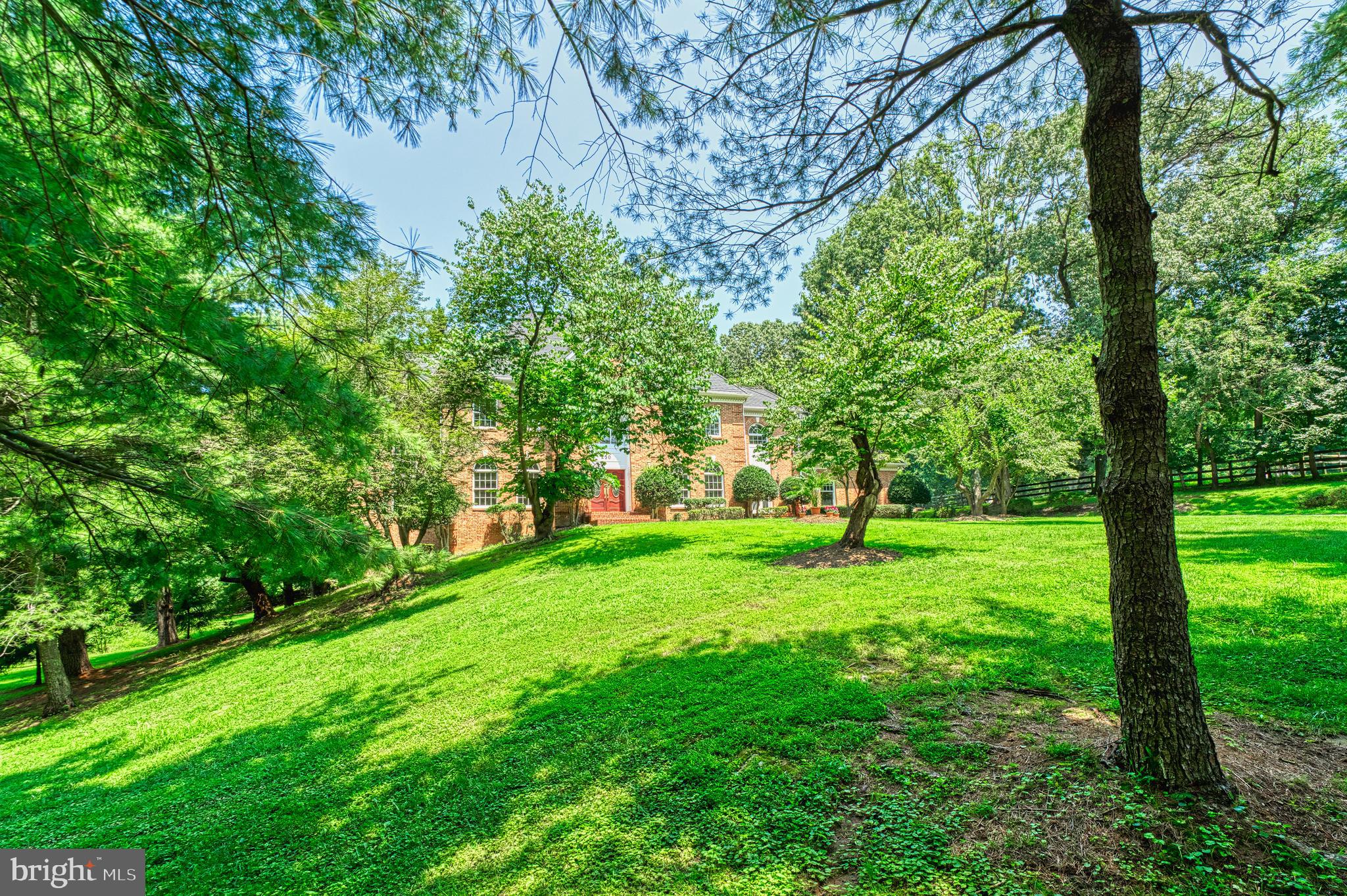 250 GOLDEN WOODS COURT