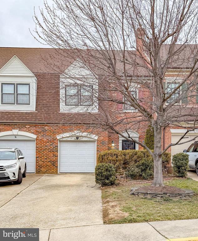 6312 CHAUCER VIEW CIRCLE