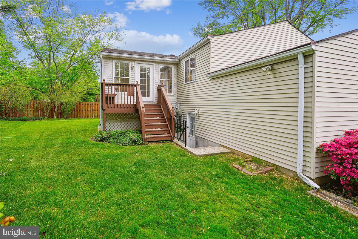 4407 VANTAGE COURT