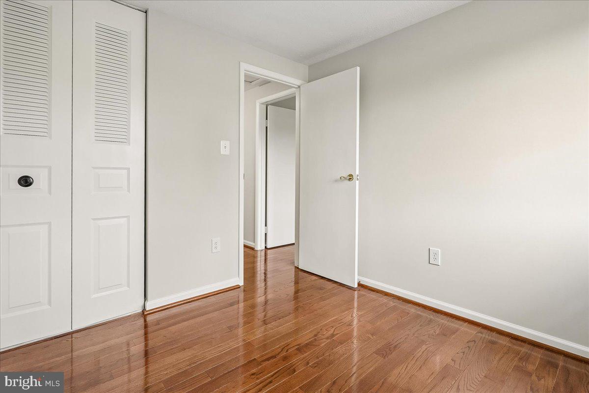 4407 VANTAGE COURT