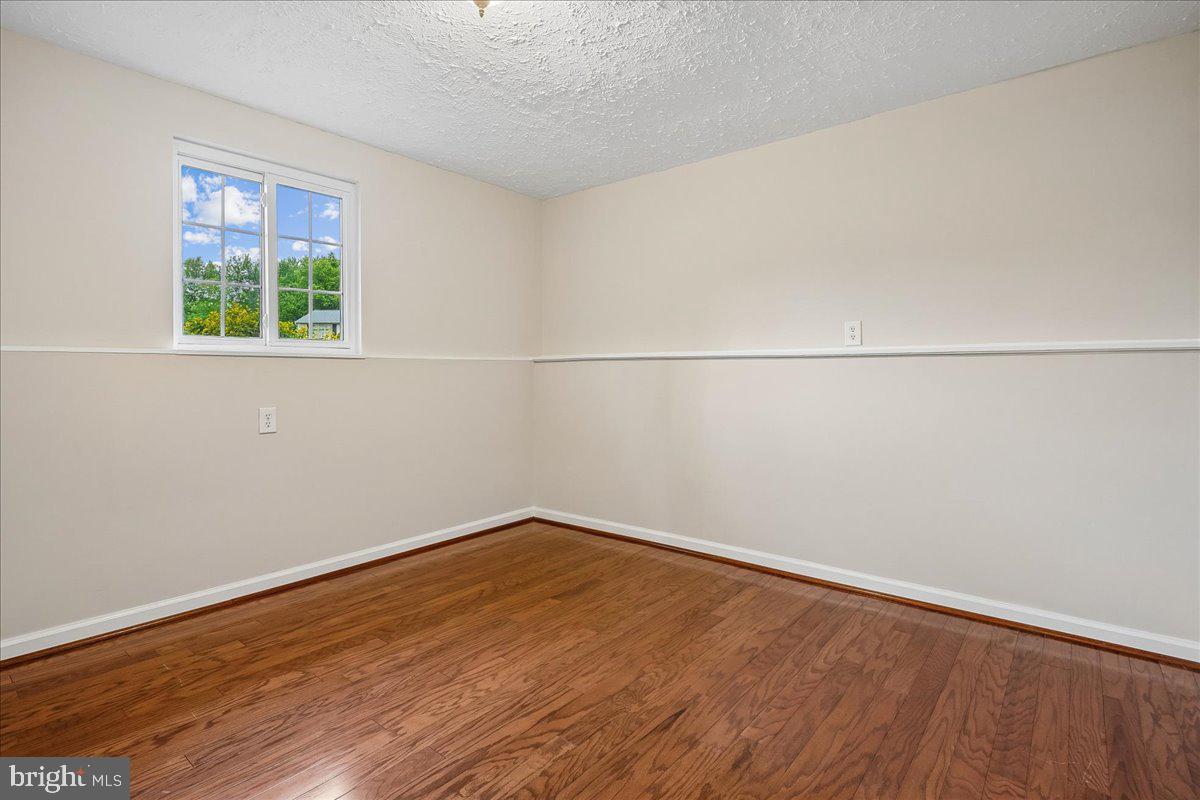 4407 VANTAGE COURT