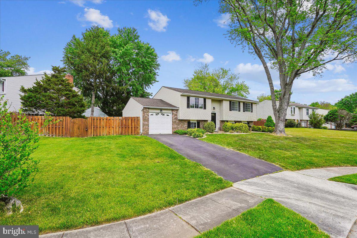 4407 VANTAGE COURT