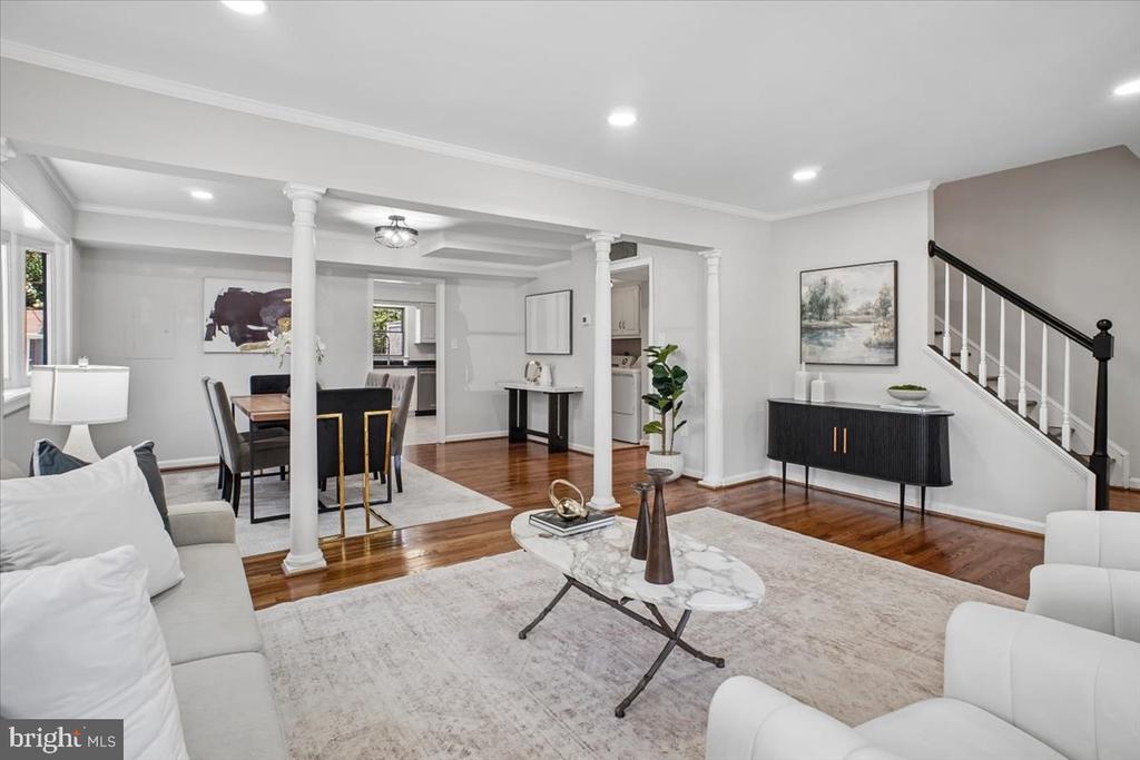 6016 WILLIAMSBURG ROAD