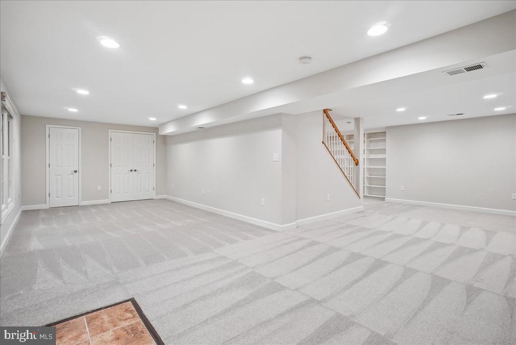 7830 BELLEFLOWER DRIVE