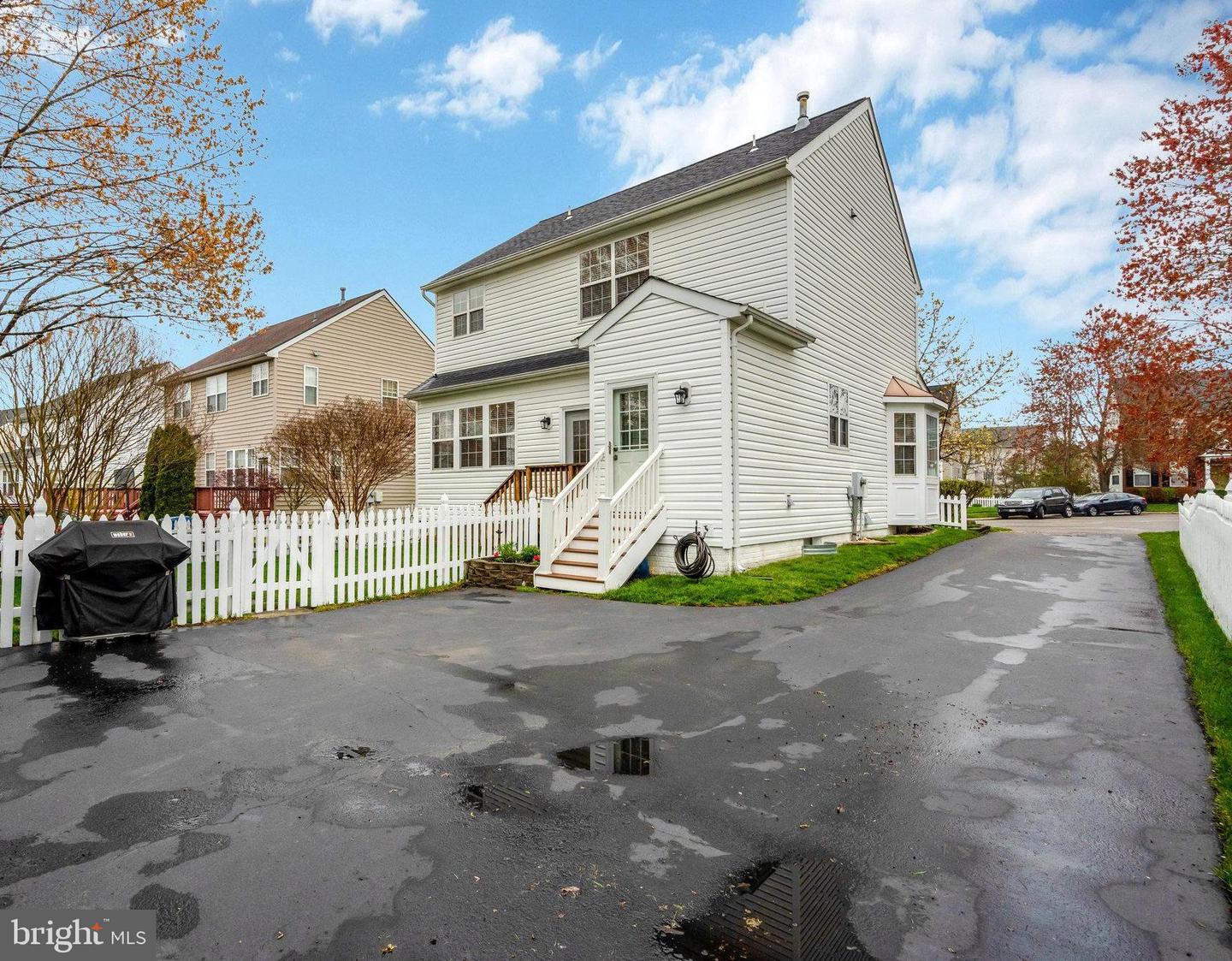 10252 Peel Ring Pl