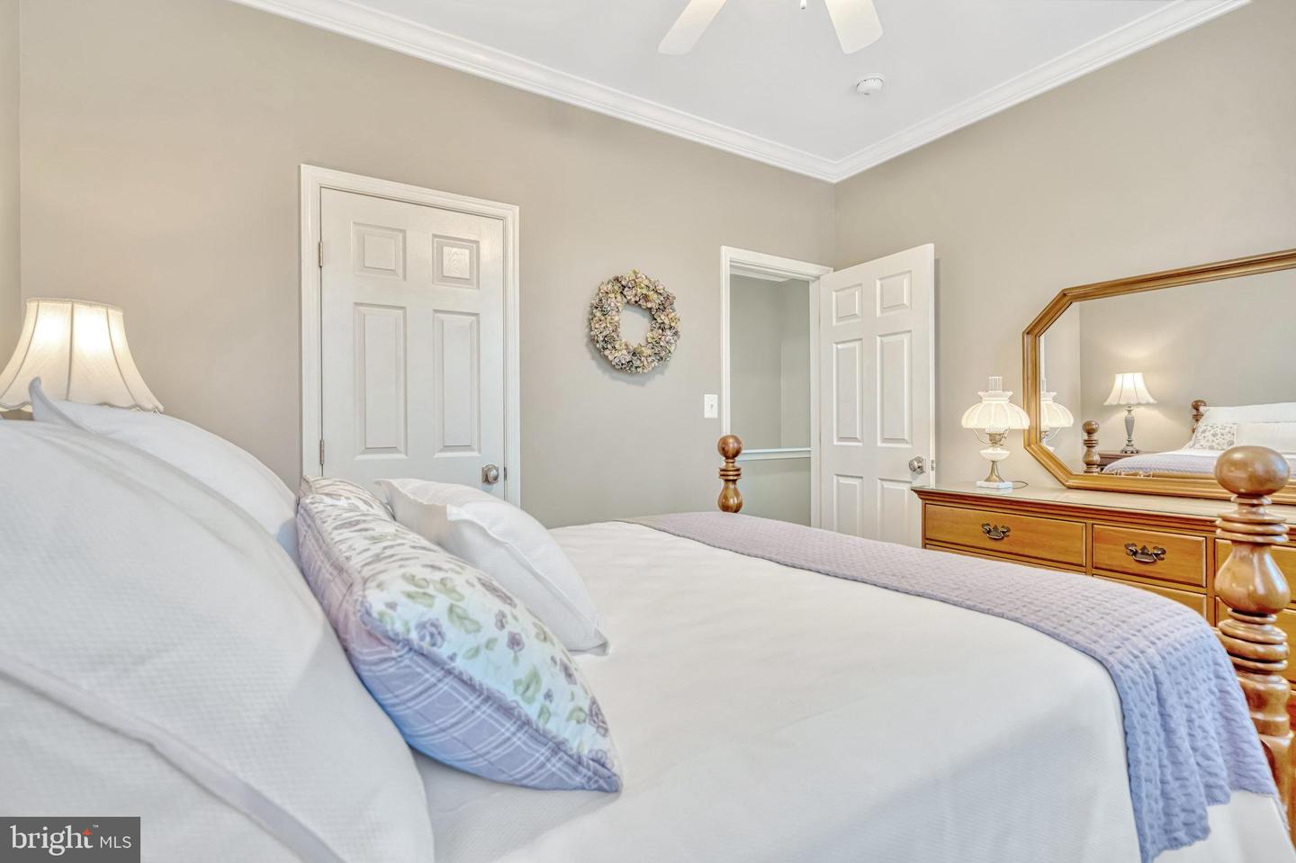 10252 Peel Ring Pl