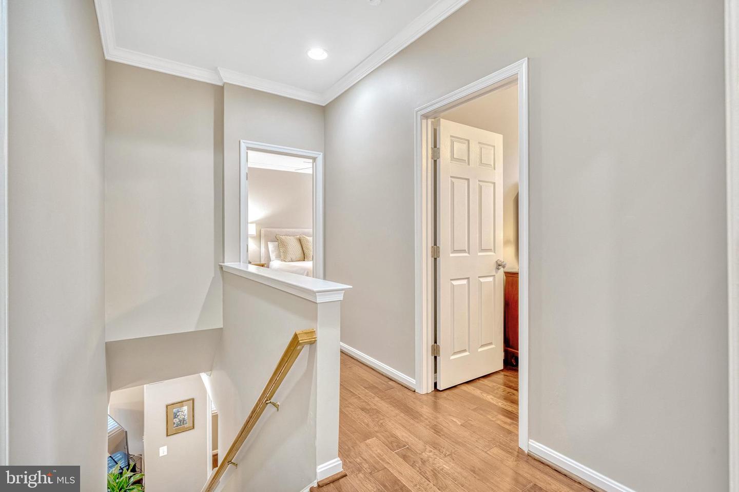 10252 Peel Ring Pl