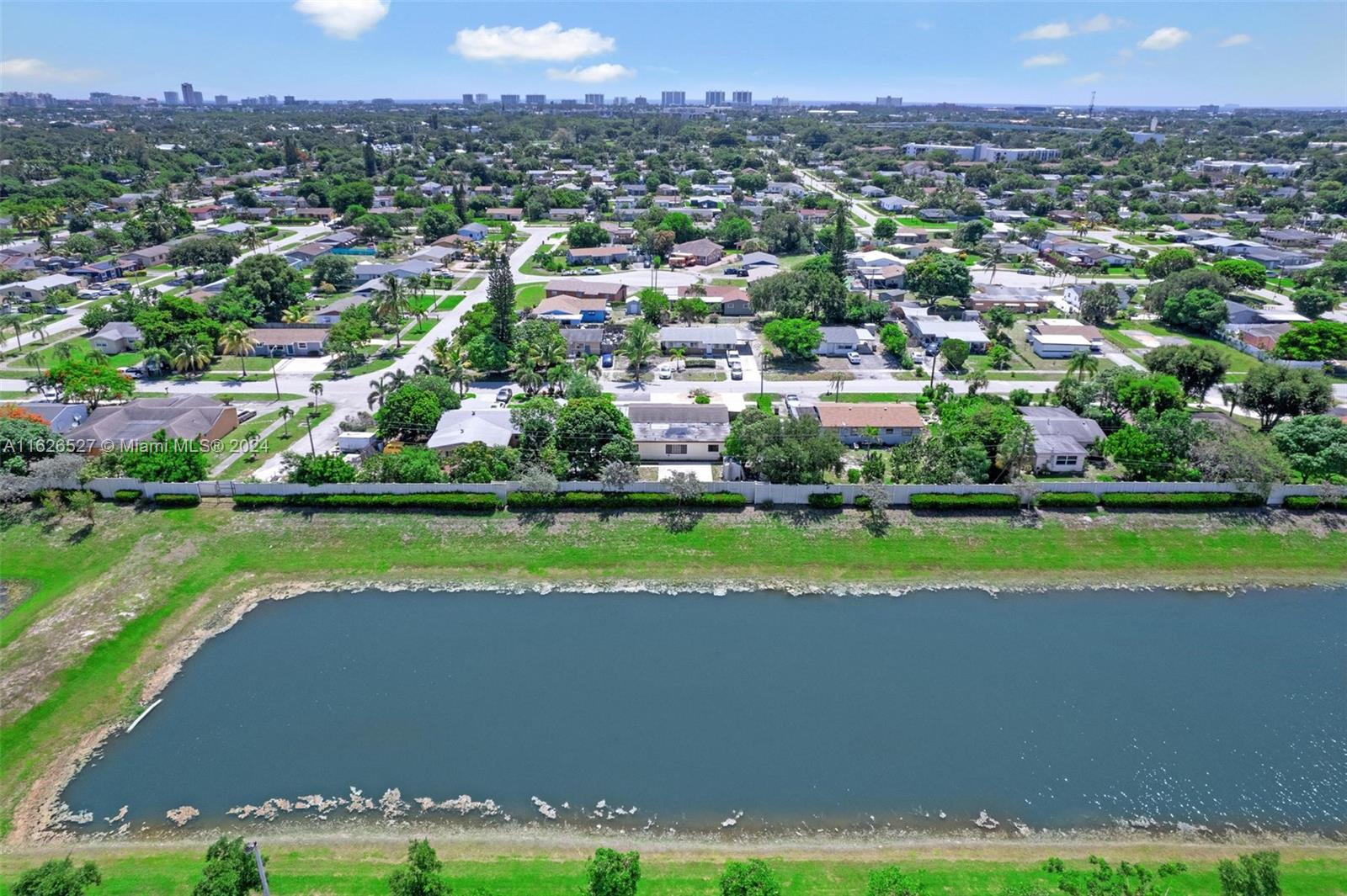523 NW 3rd Way