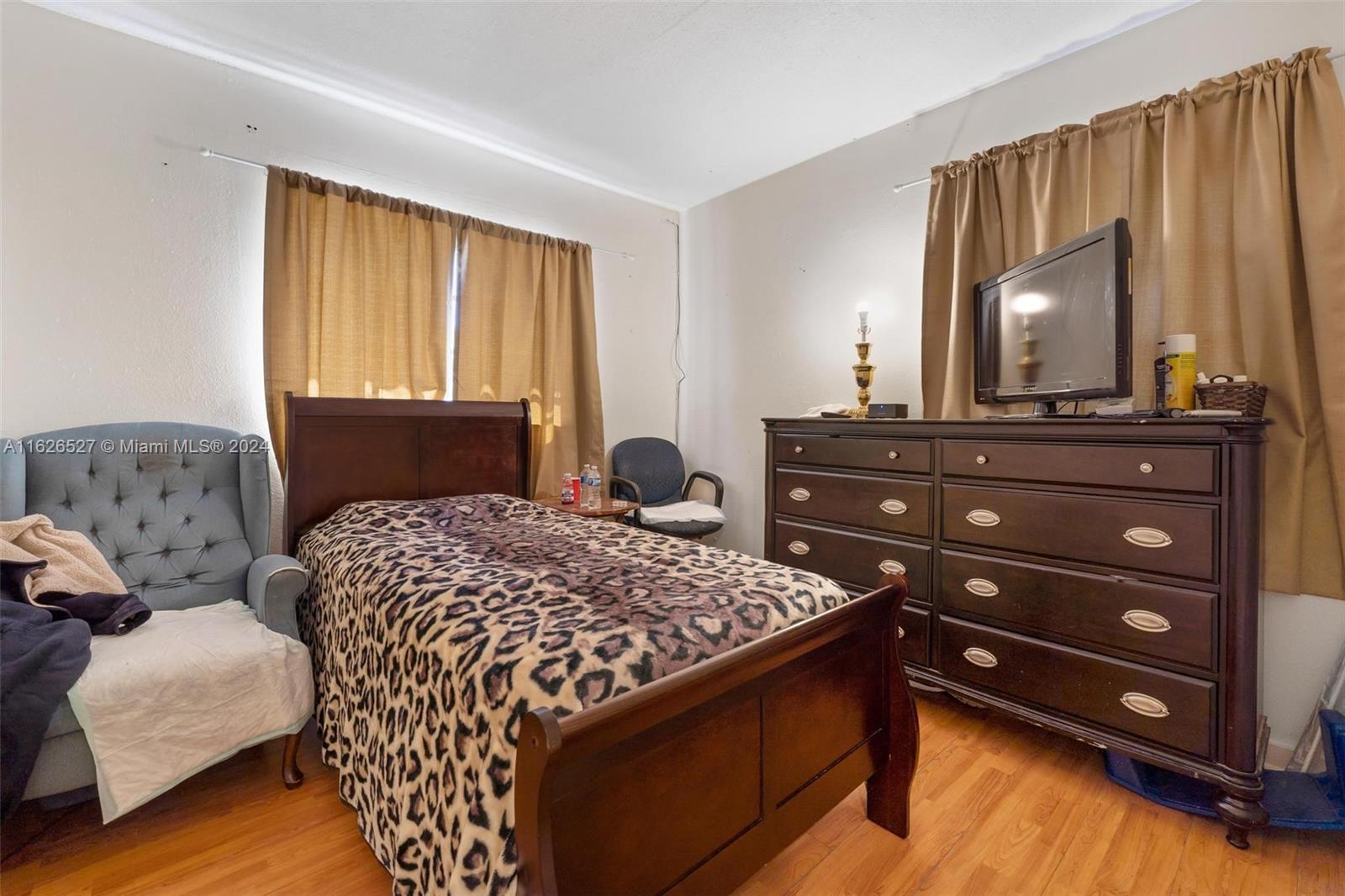 523 NW 3rd Way