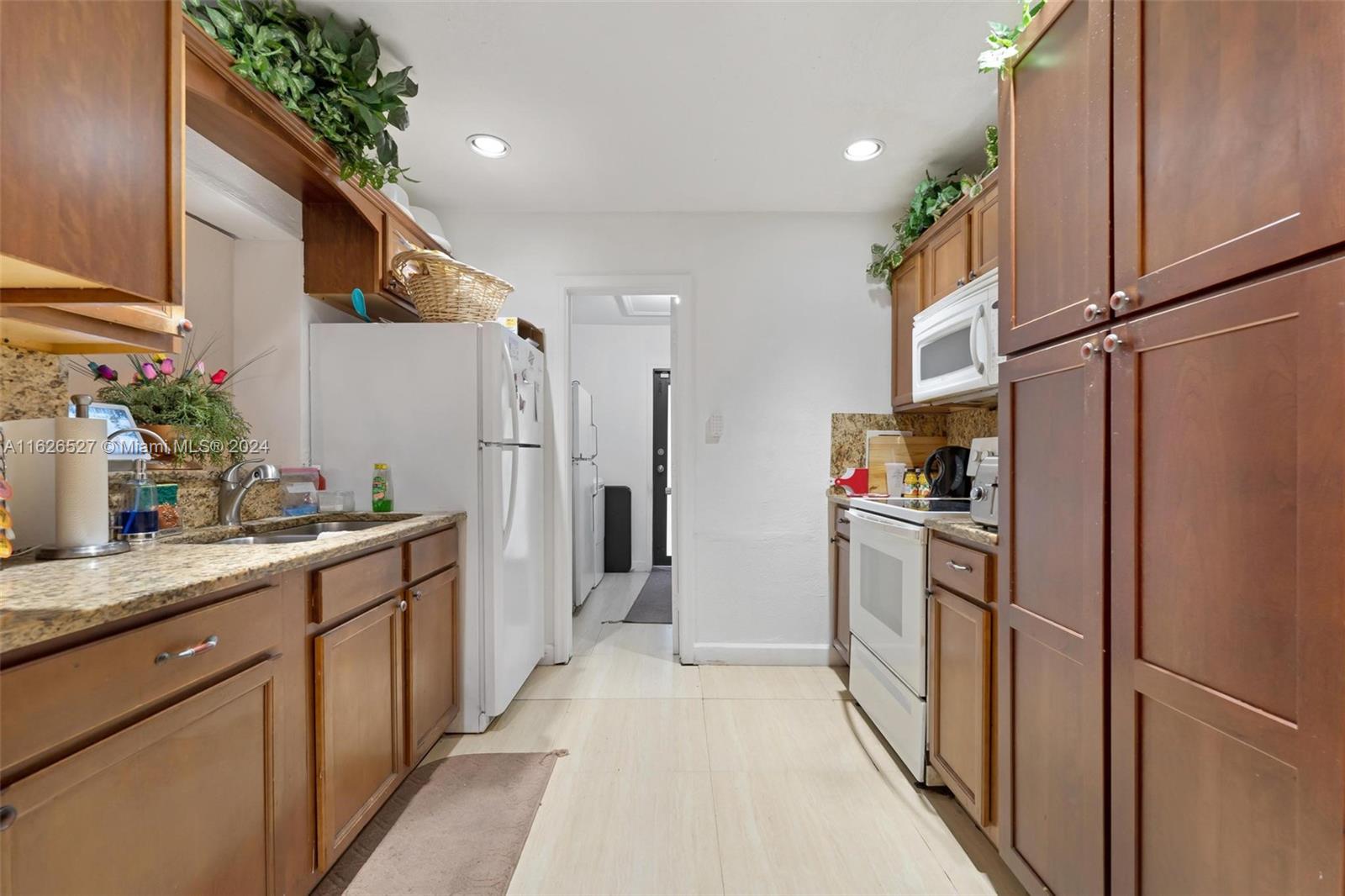 523 NW 3rd Way