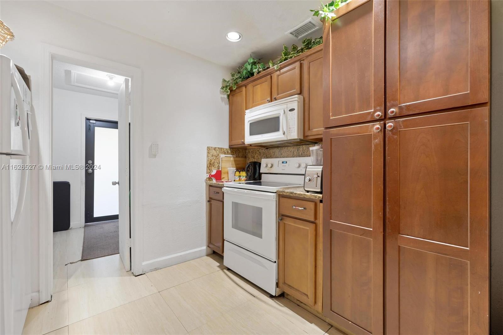 523 NW 3rd Way