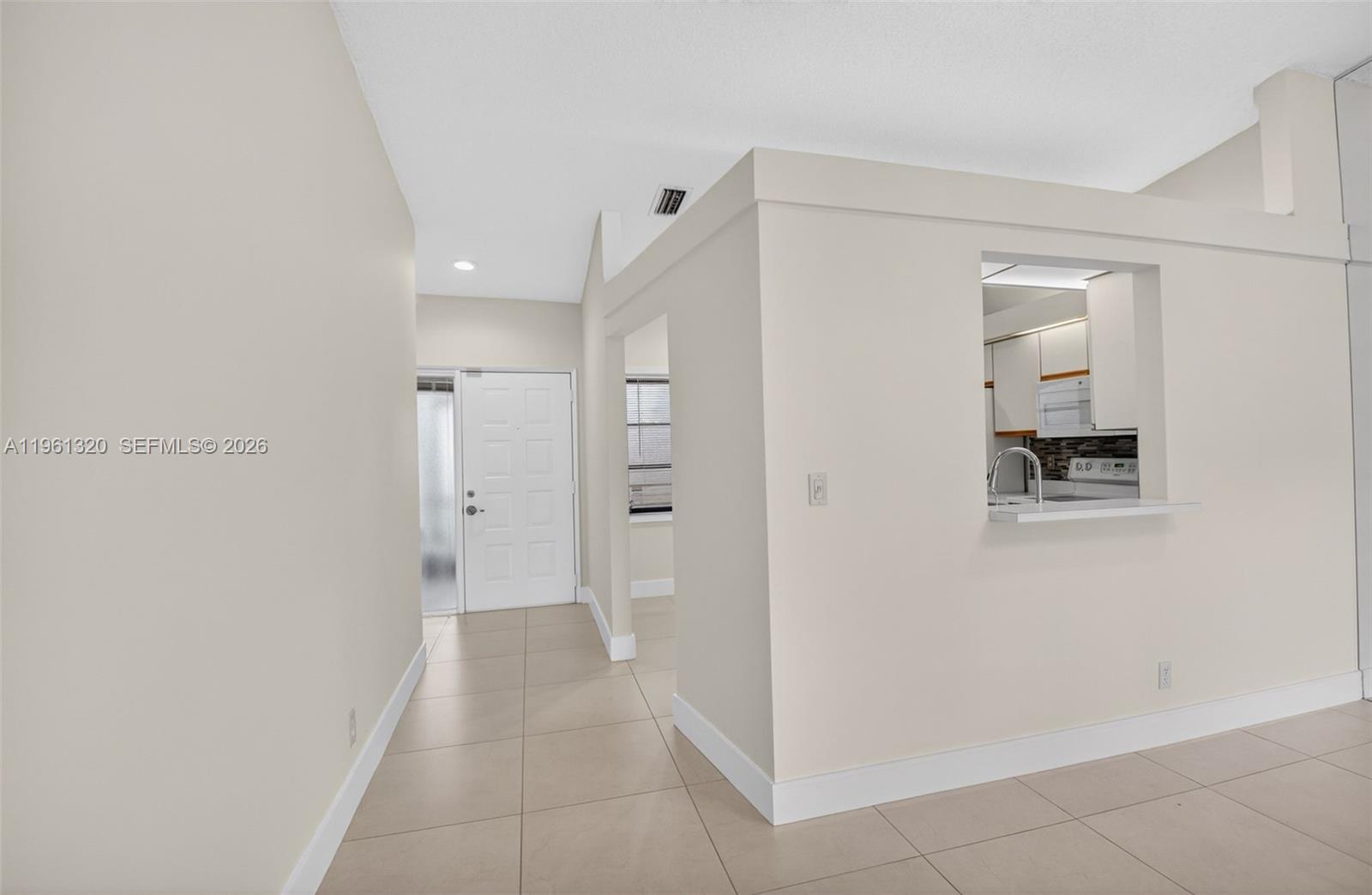 8200 Whispering Palm Dr