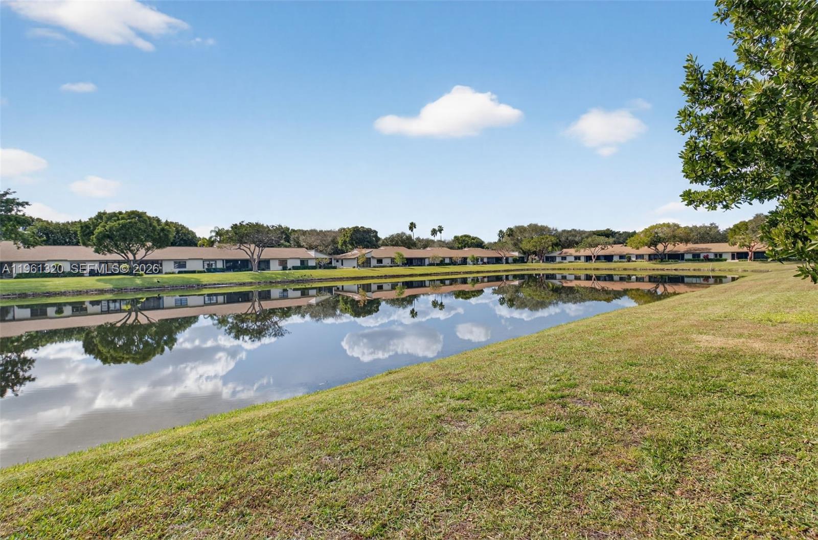 8200 Whispering Palm Dr