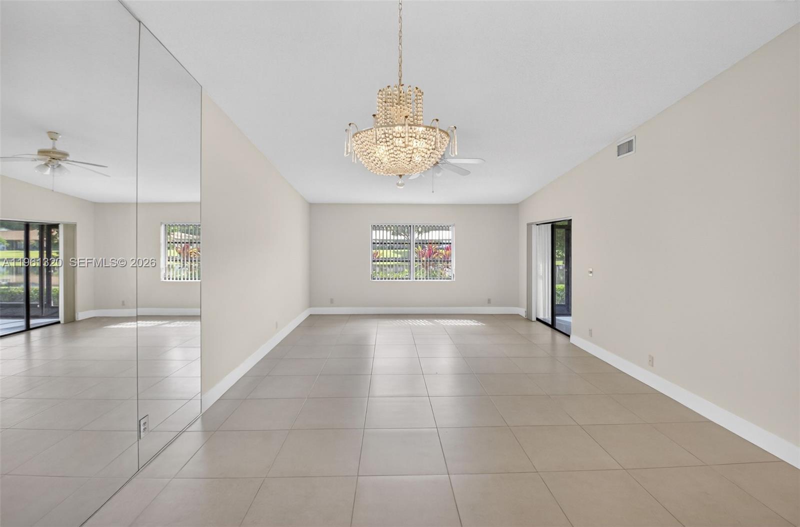 8200 Whispering Palm Dr