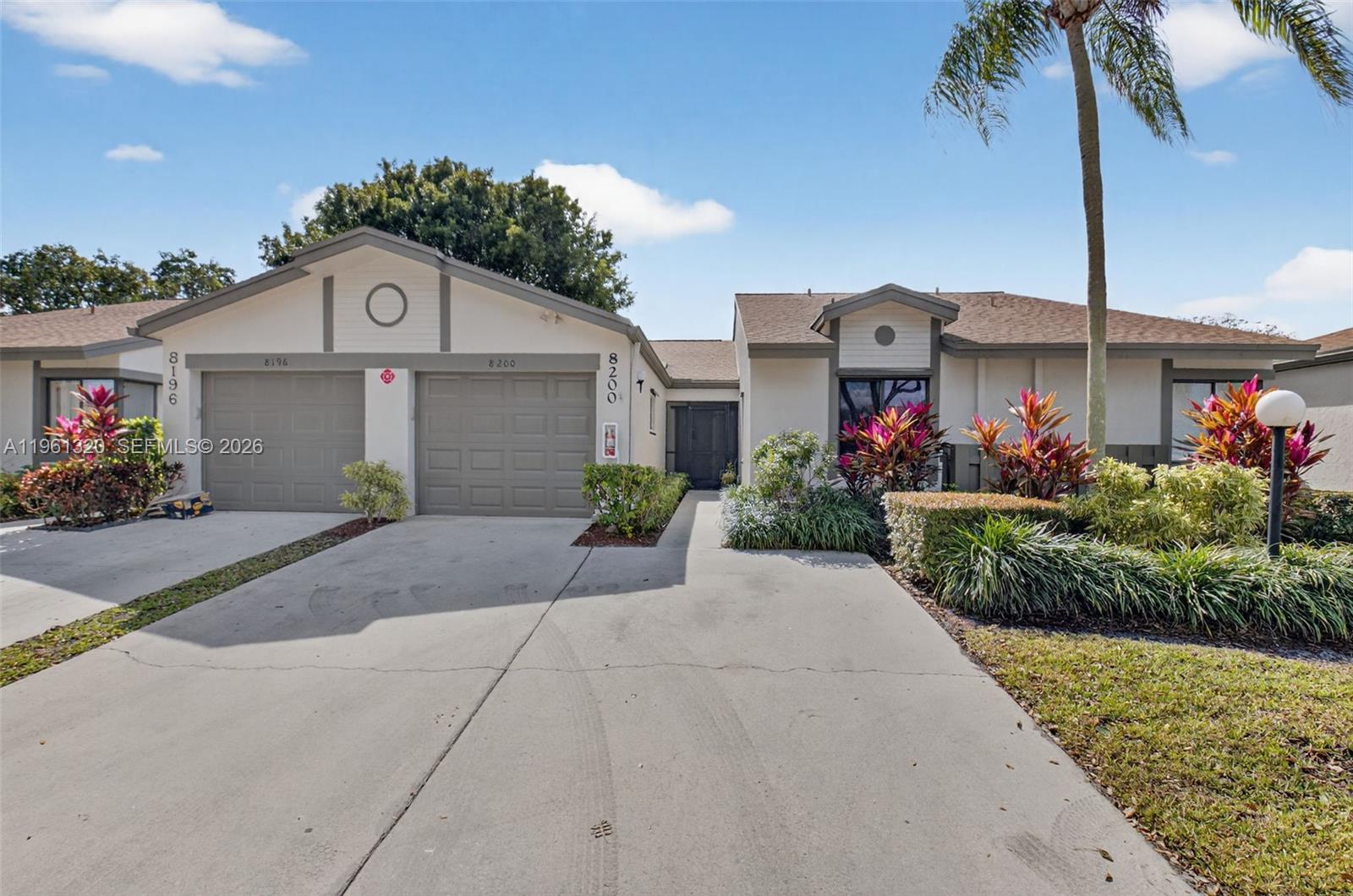 8200 Whispering Palm Dr