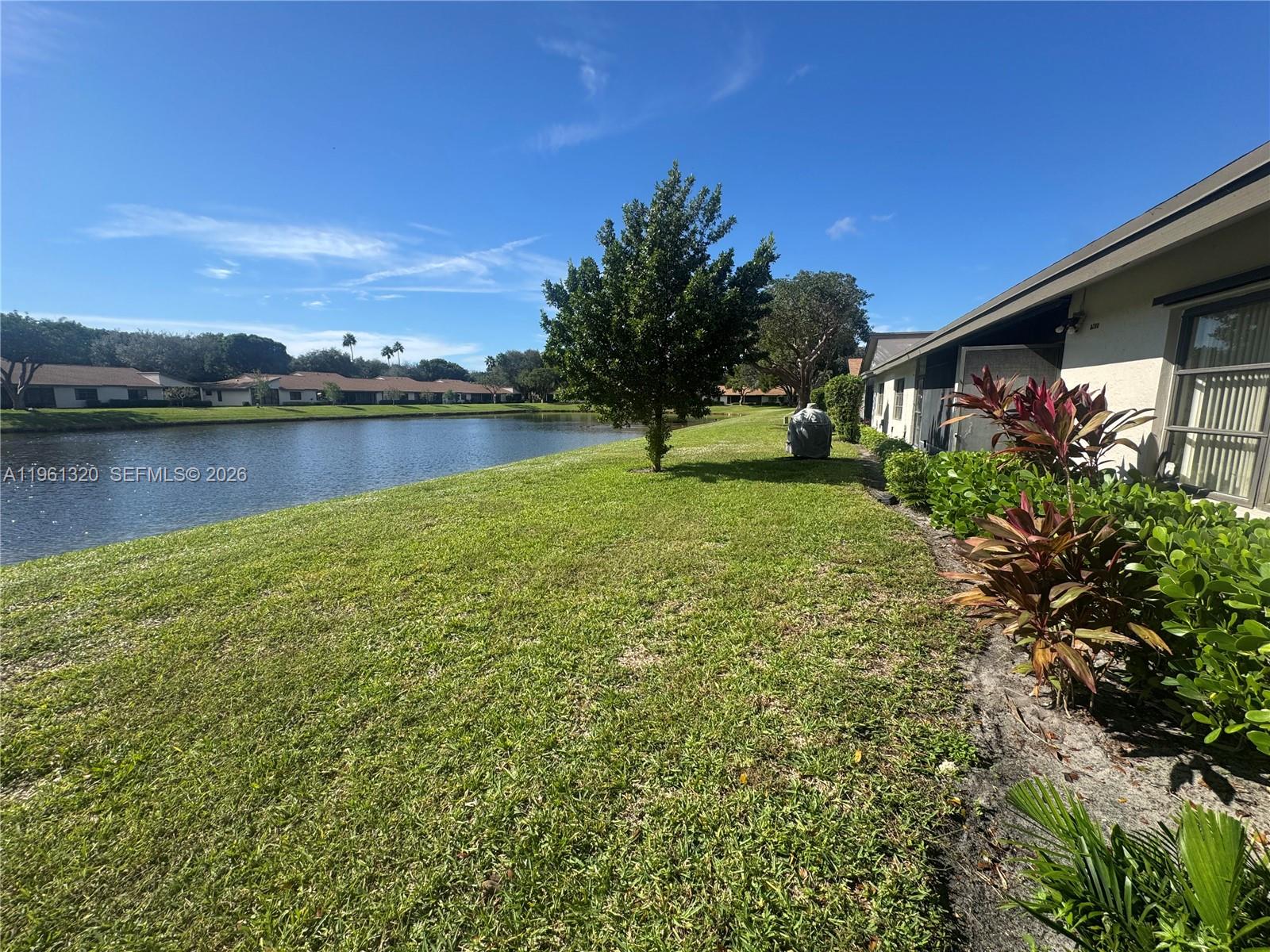 8200 Whispering Palm Dr