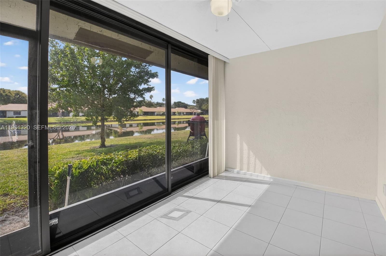 8200 Whispering Palm Dr