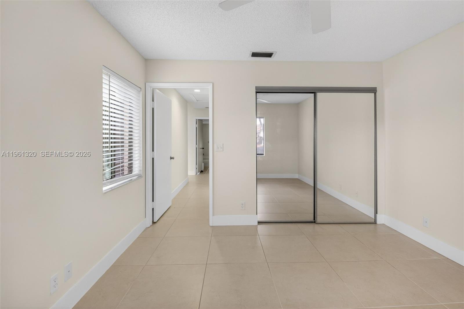 8200 Whispering Palm Dr