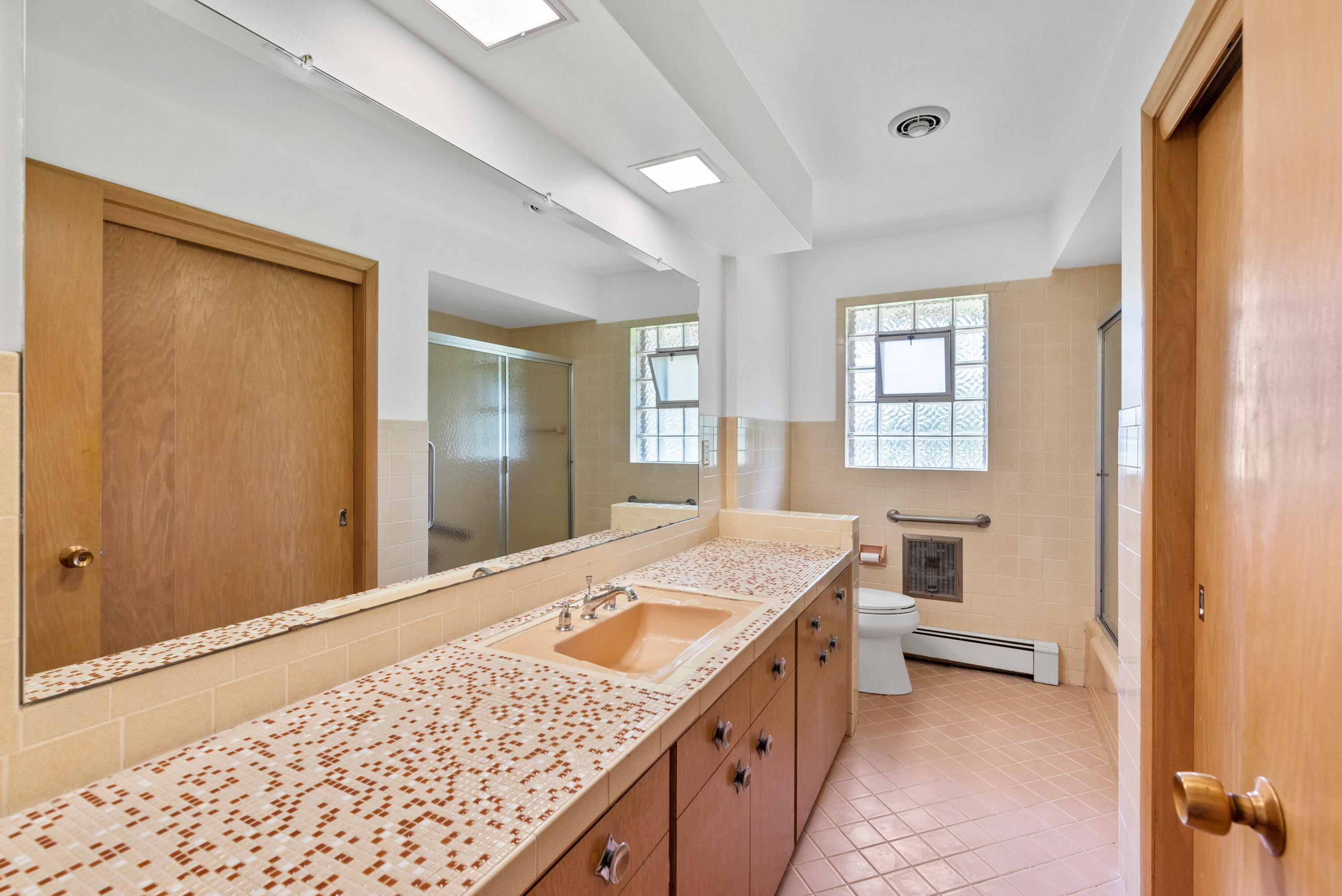 N78W14957 Pueblo St