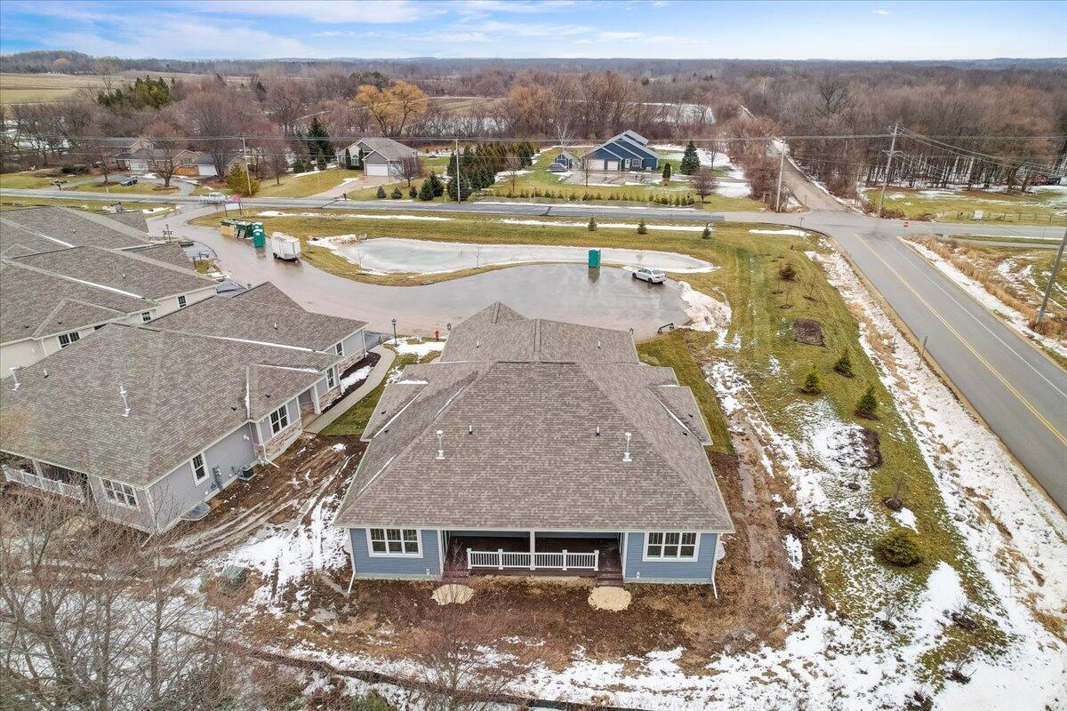 W204N17607 Laurel Pl 102