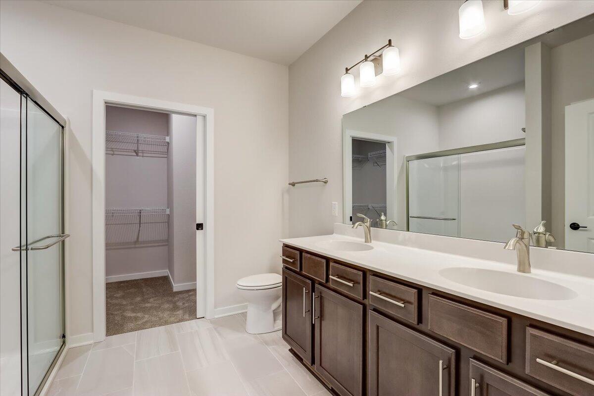 W204N17607 Laurel Pl 102