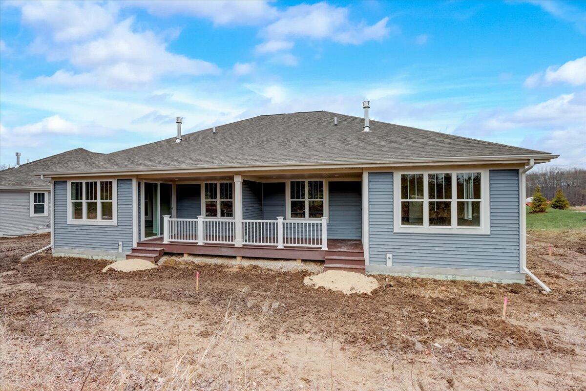 W204N17607 Laurel Pl 102