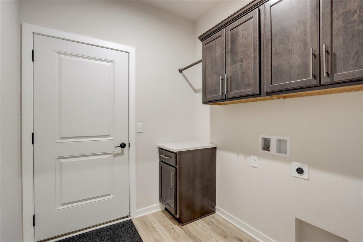 W204N17607 Laurel Pl 102