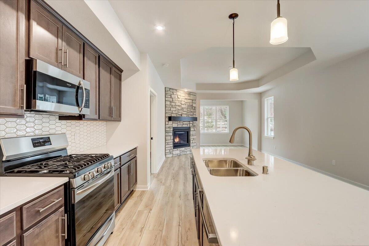 W204N17607 Laurel Pl 102