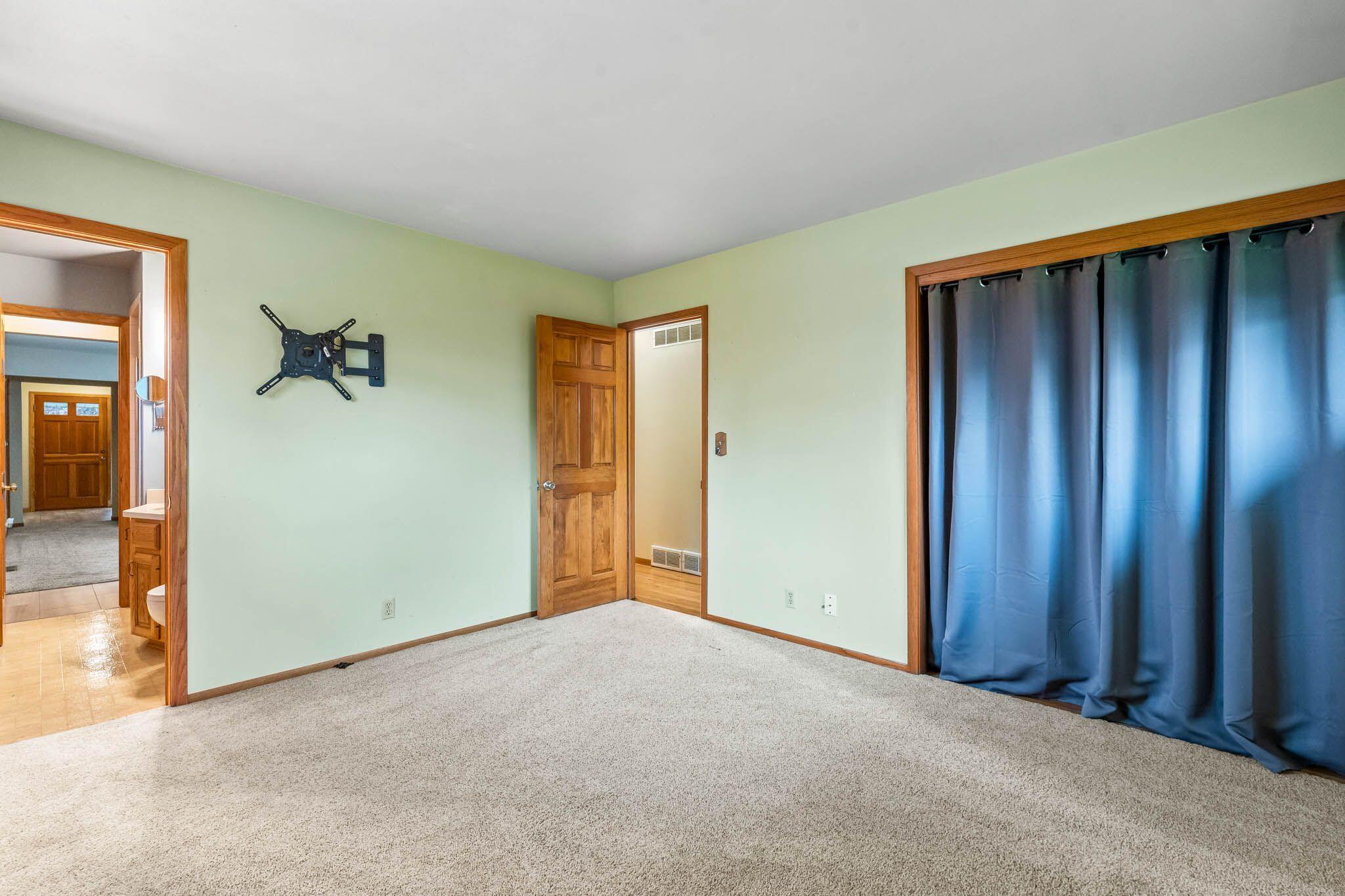 N114W15236 Vicksburg Ave