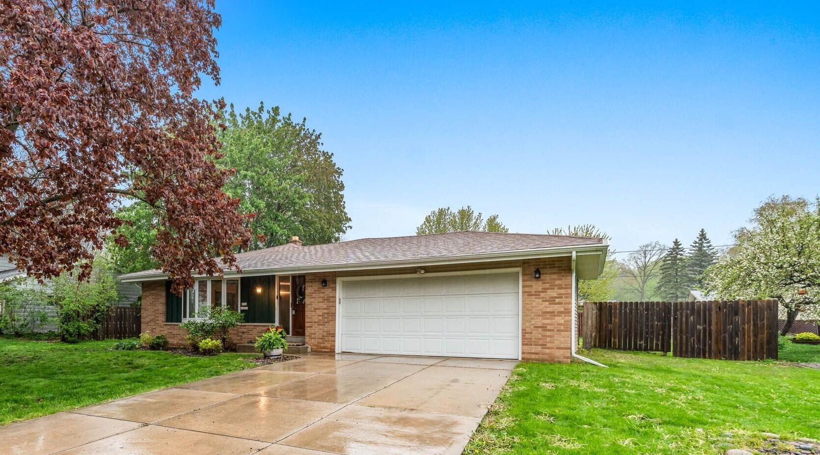 N114W15236 Vicksburg Ave