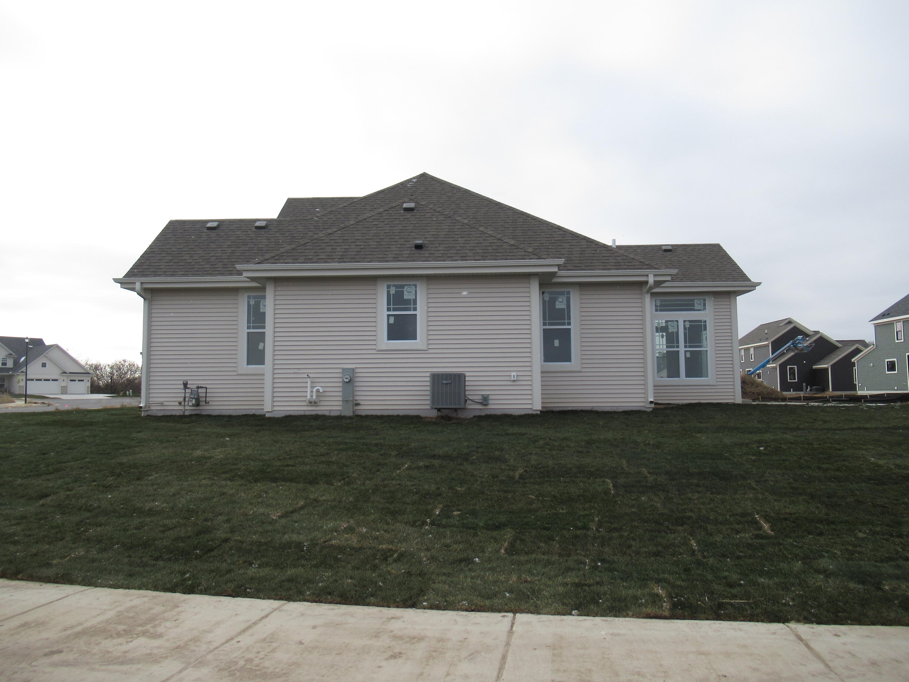 1538 Creekview Ct