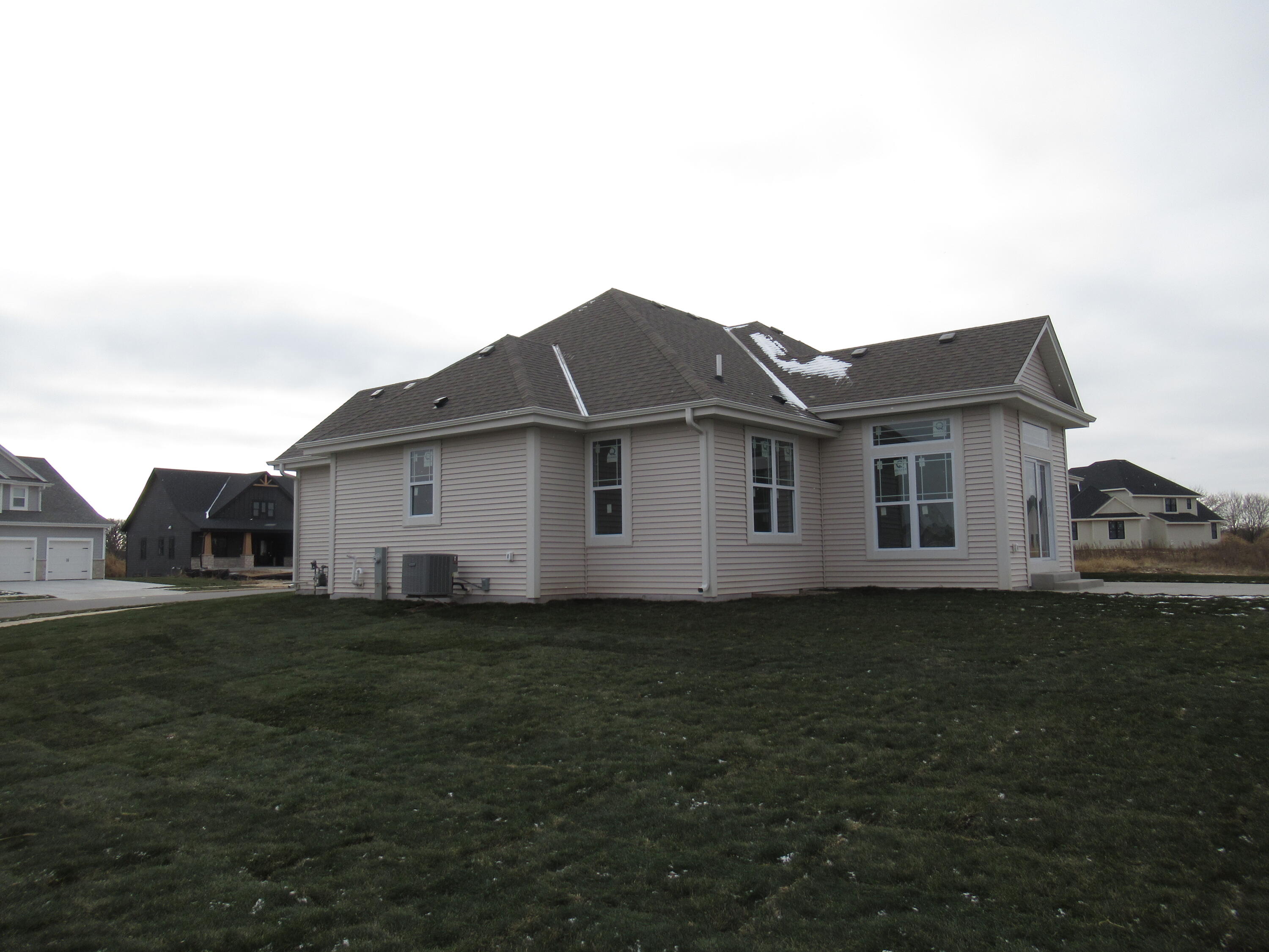 1538 Creekview Ct