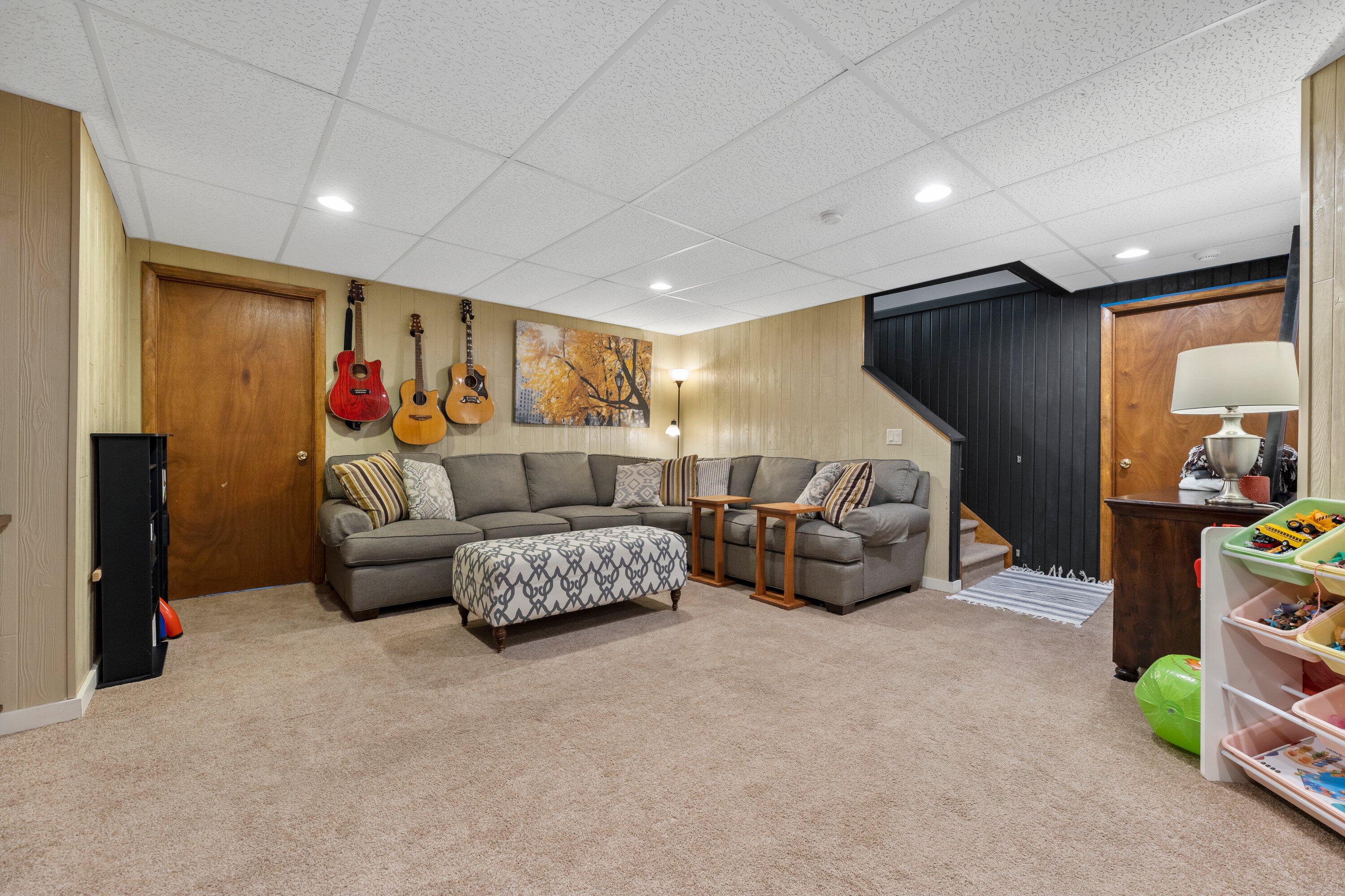 2719 Lavine Ln