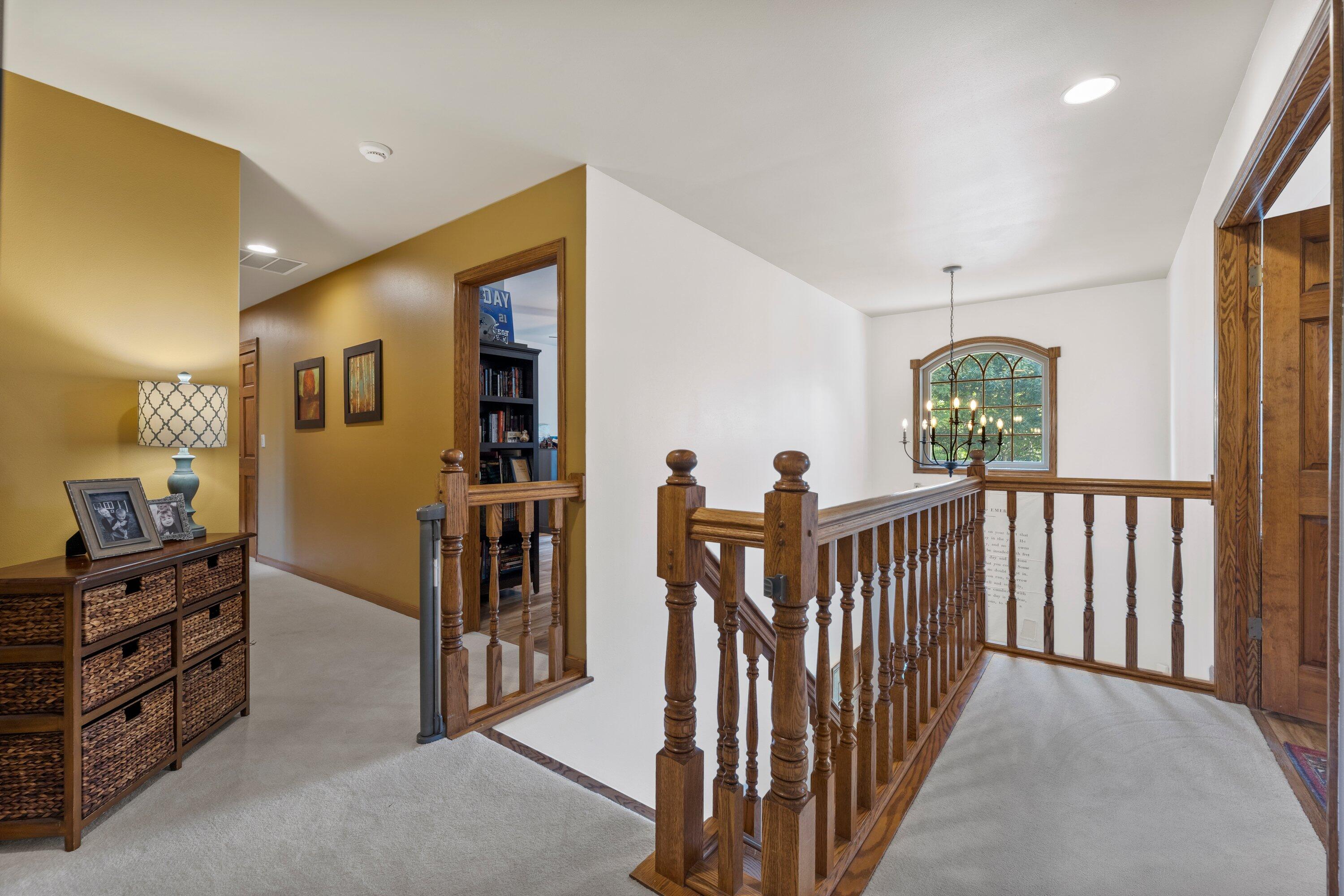 2719 Lavine Ln