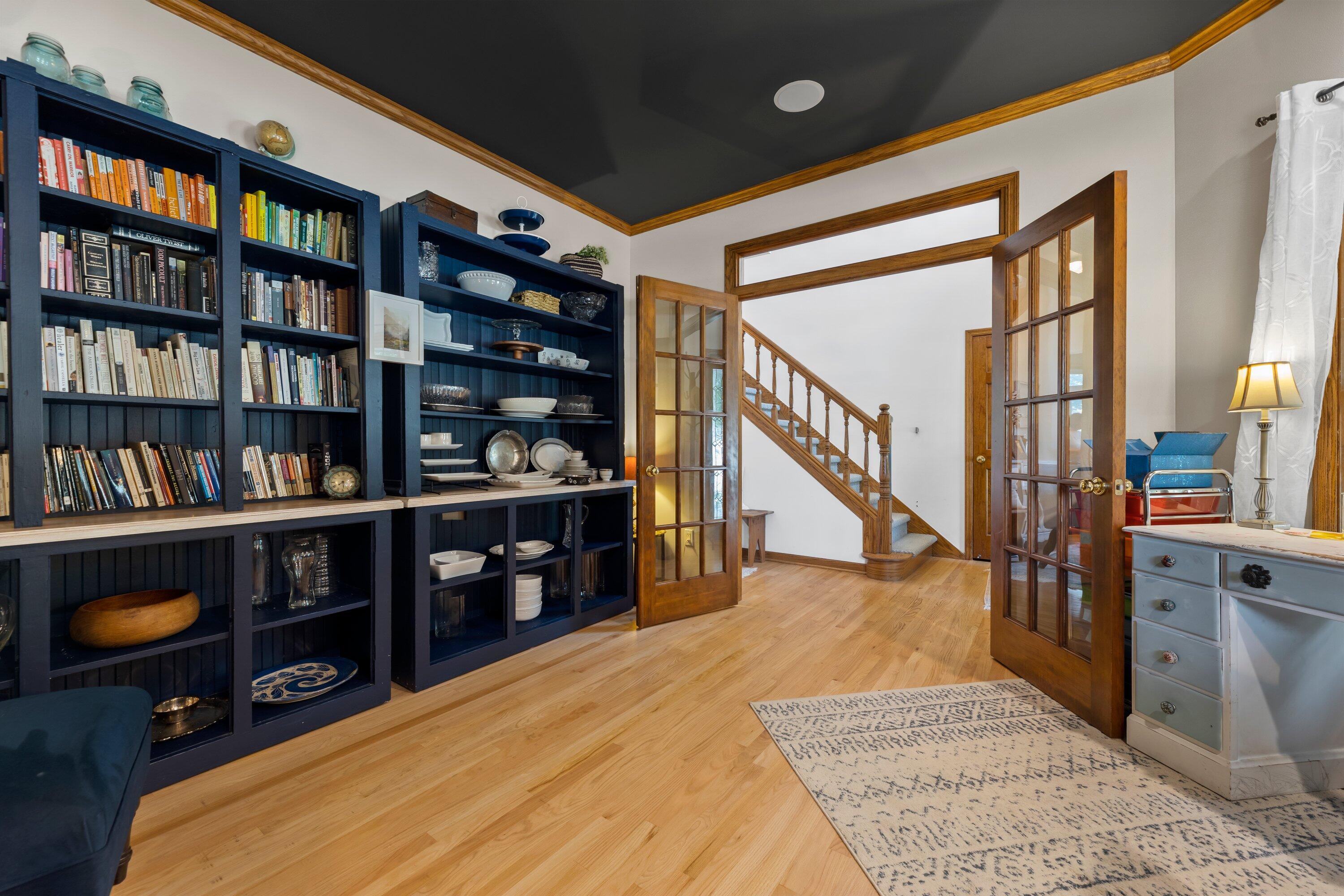 2719 Lavine Ln